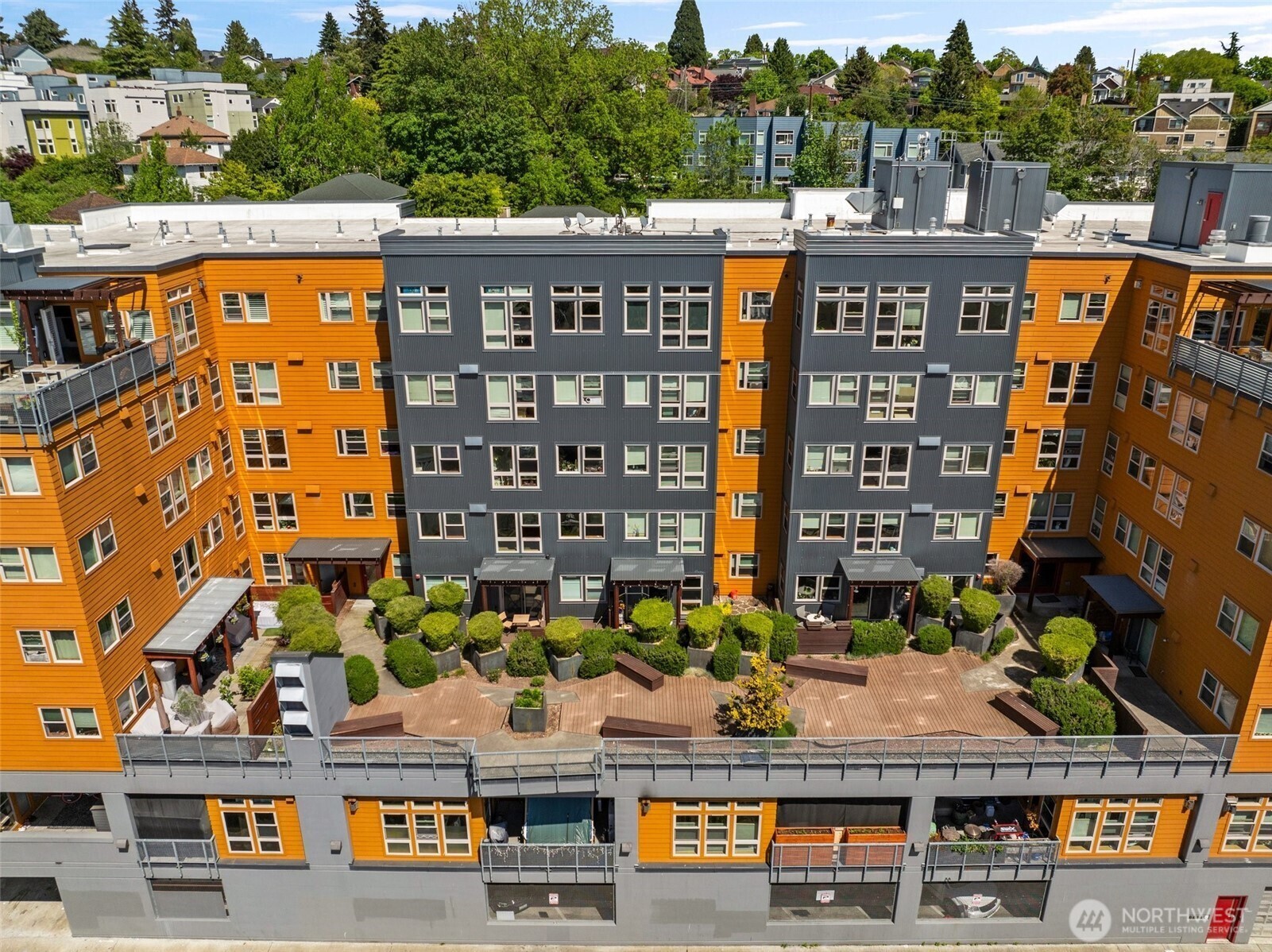 827 Hiawatha Place S Unit: 515