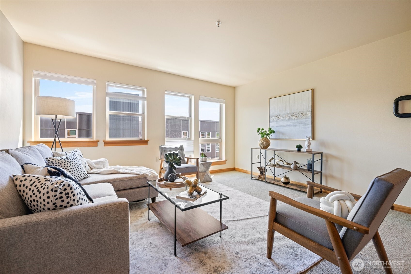 827 Hiawatha Place S Unit: 515