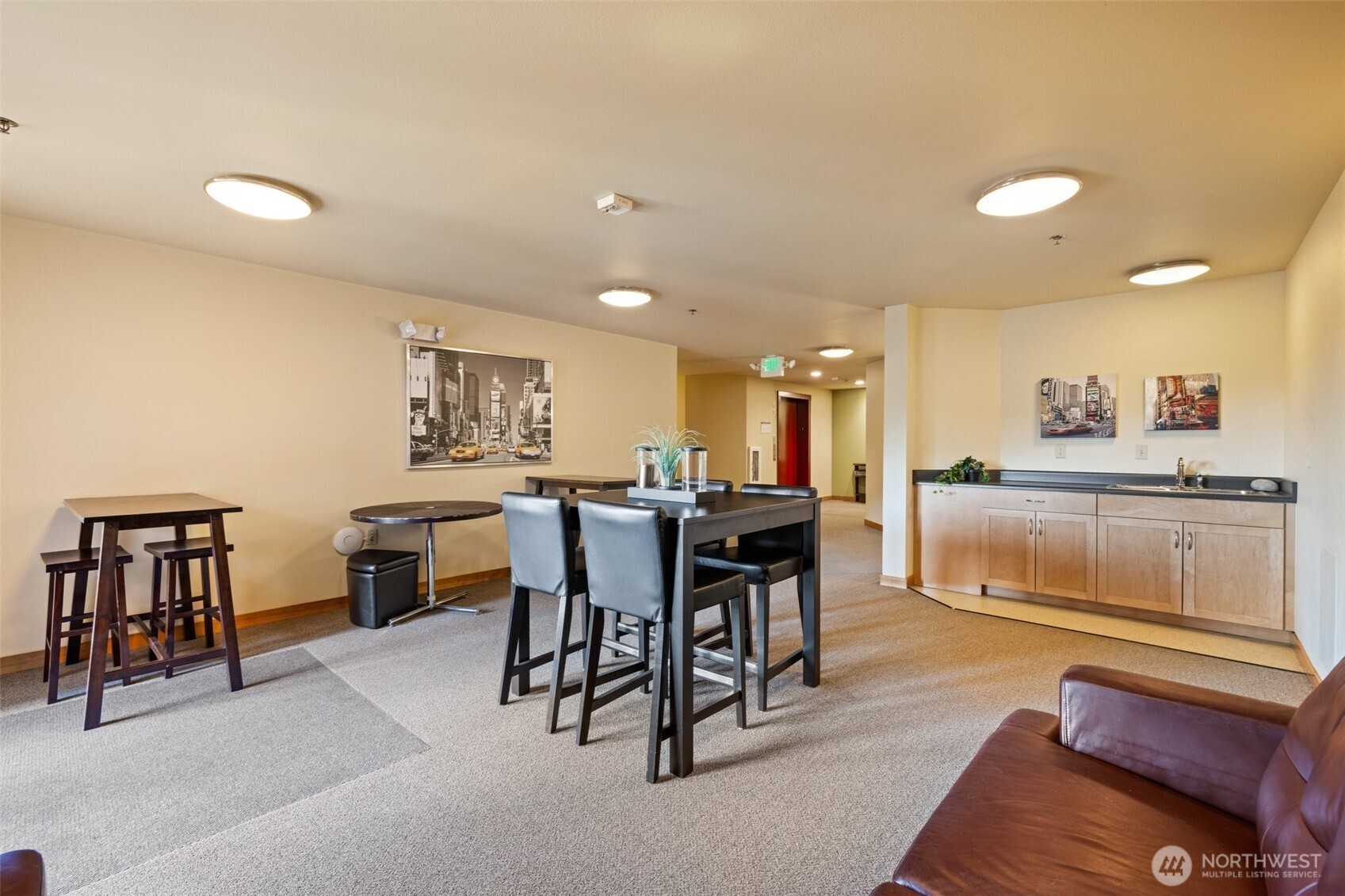 827 Hiawatha Place S Unit: 515