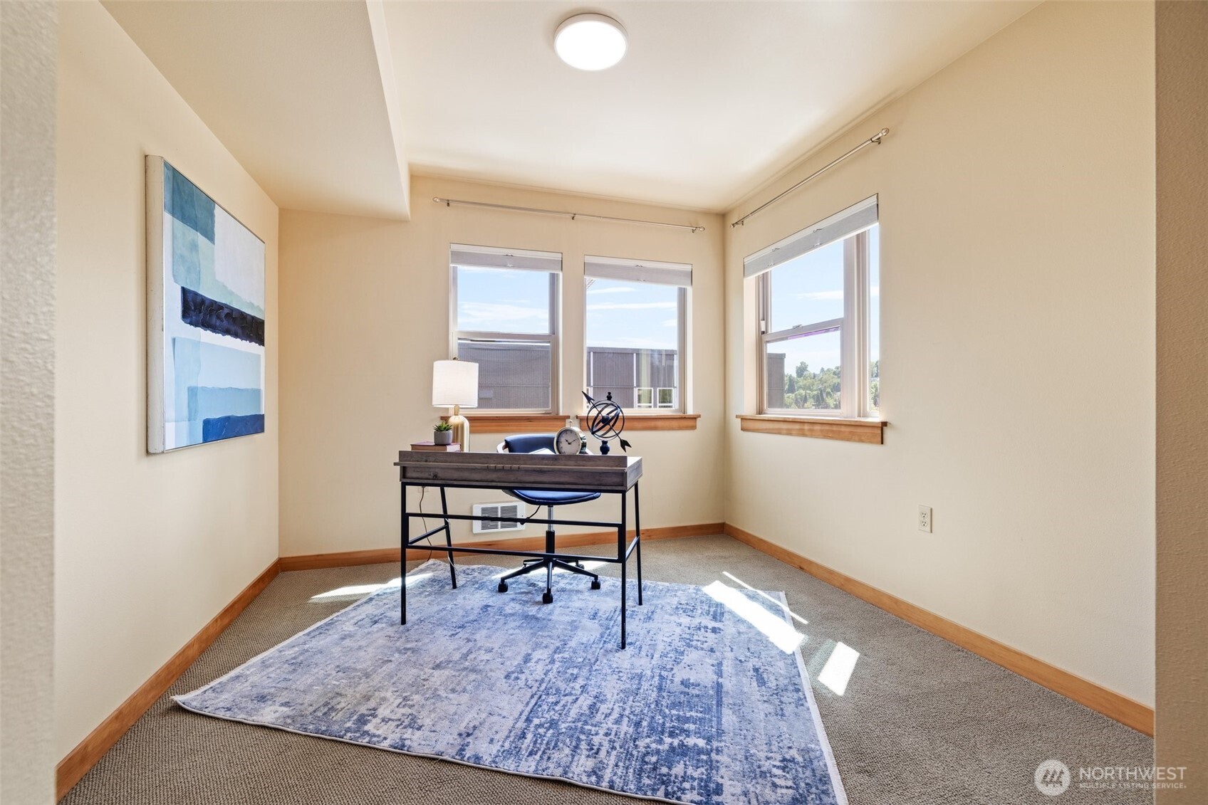827 Hiawatha Place S Unit: 515
