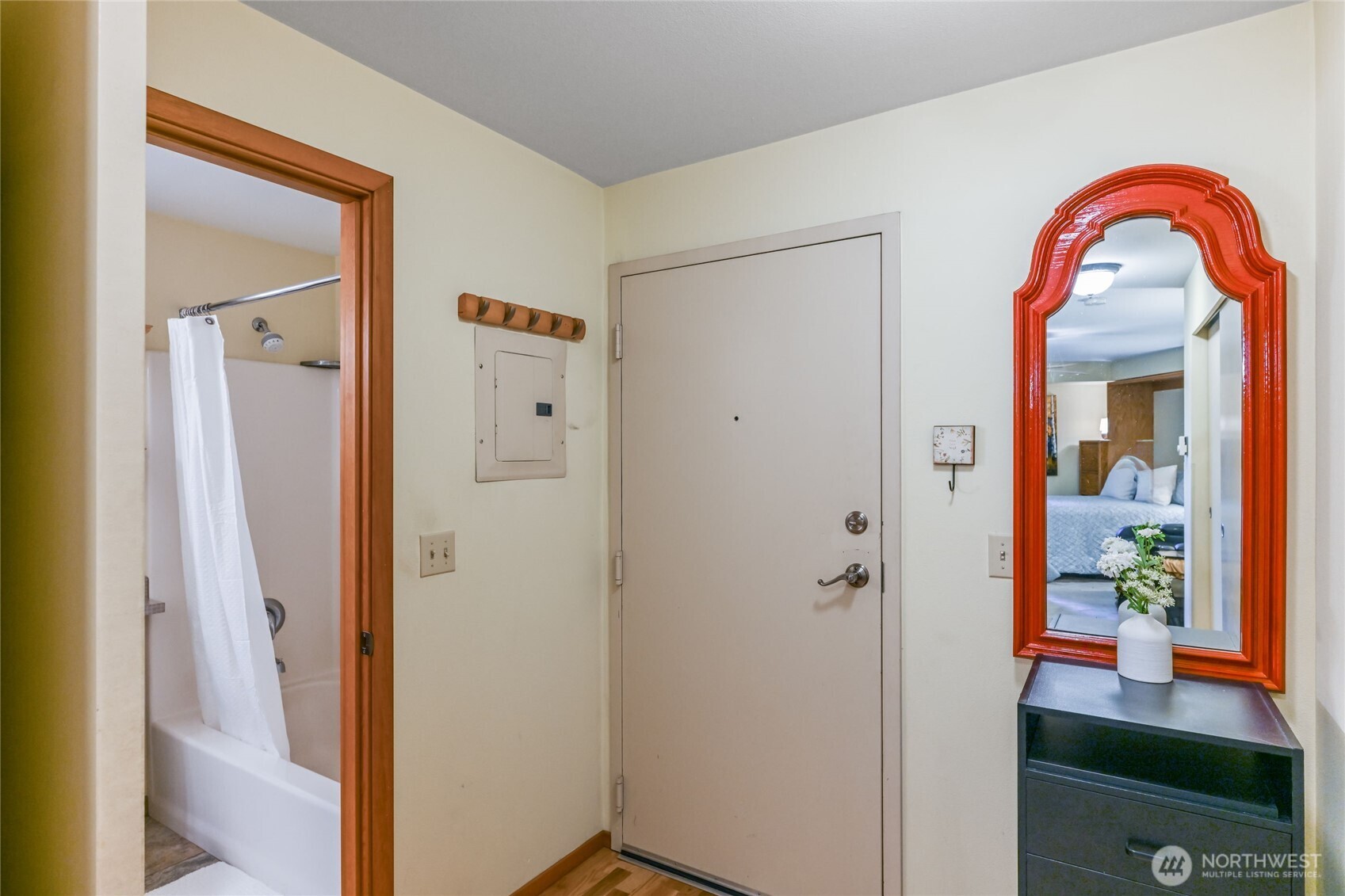 4020 Aurora Avenue N Unit: 308
