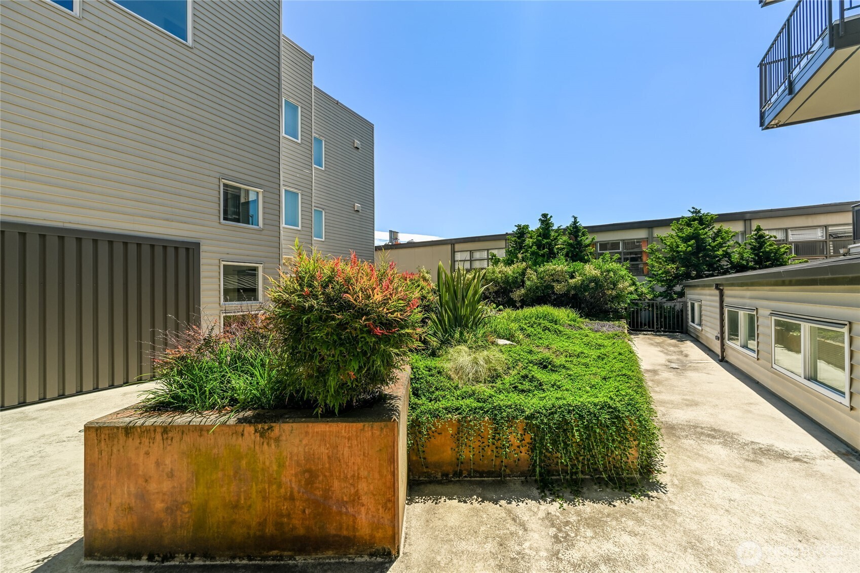 4020 Aurora Avenue N Unit: 308