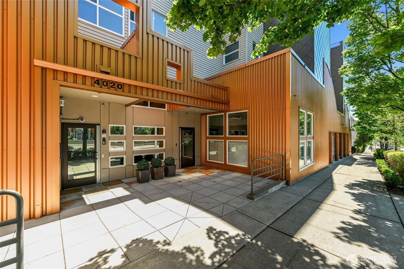 4020 Aurora Avenue N Unit: 308