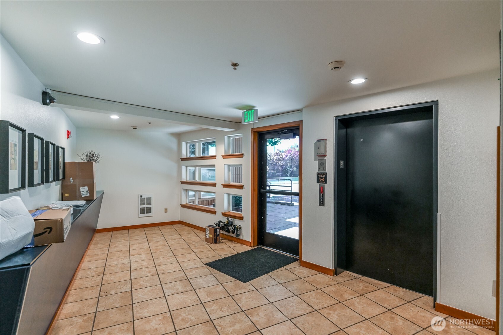 4020 Aurora Avenue N Unit: 308