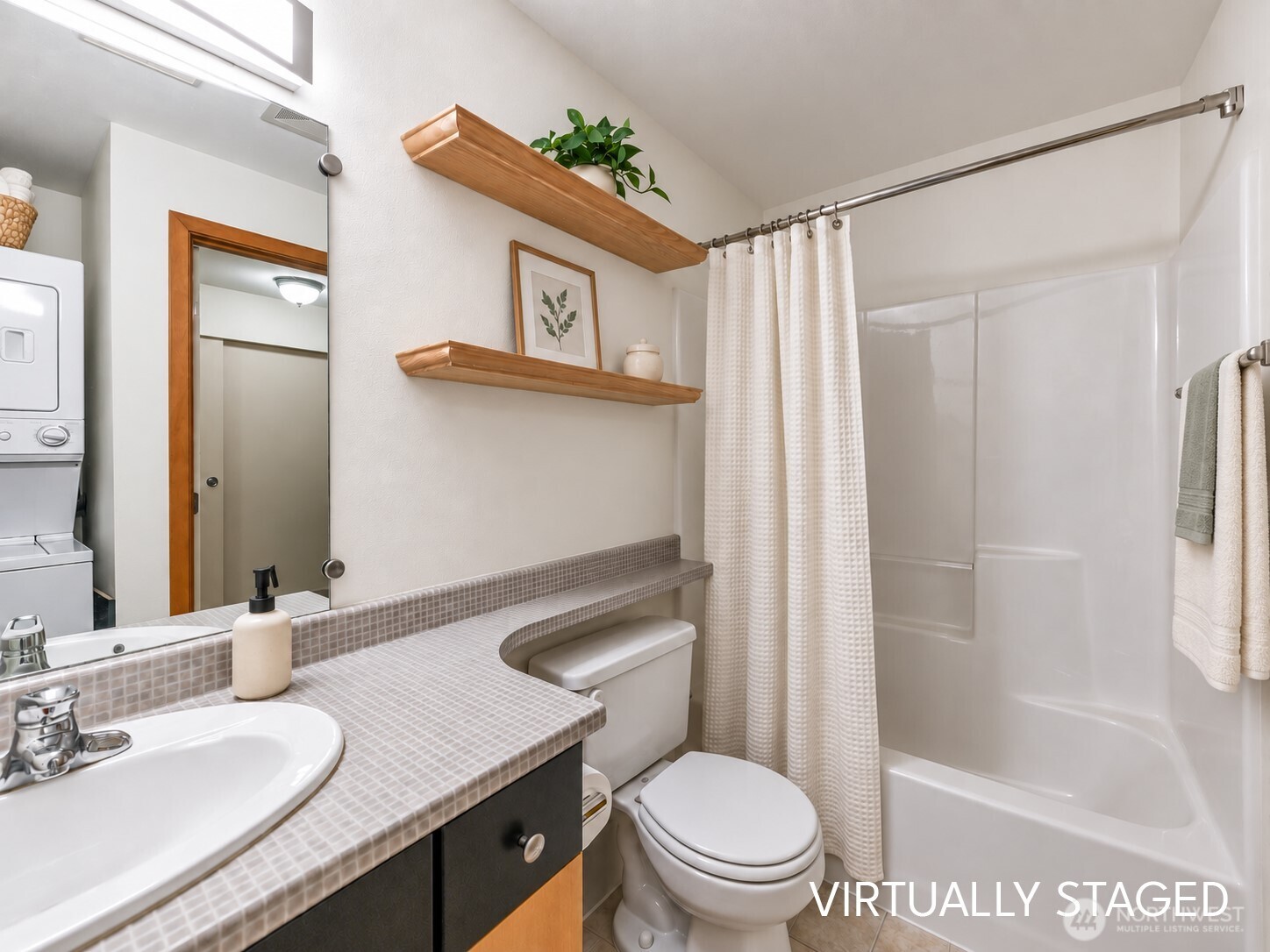 4020 Aurora Avenue N Unit: 308