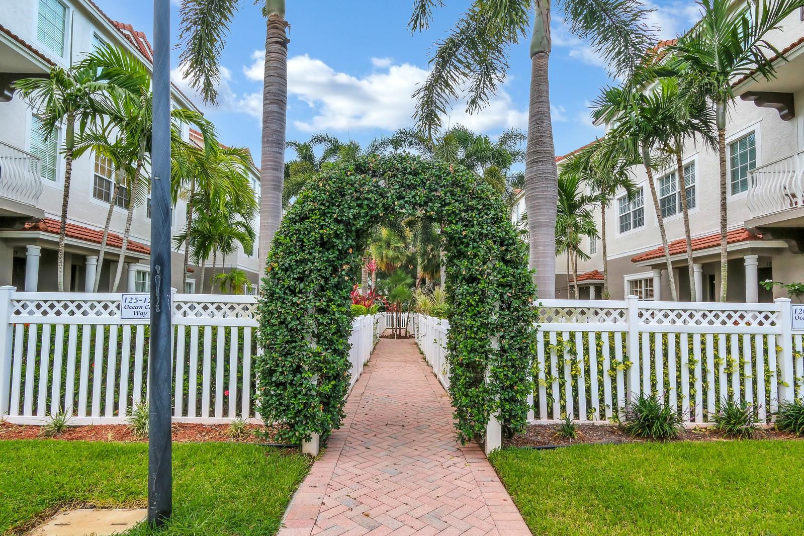 142 Ocean Cay Way 0