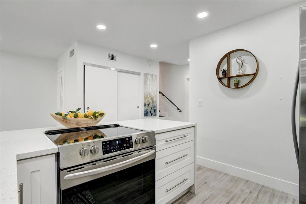 5720 Old Ocean Boulevard Unit: 4w