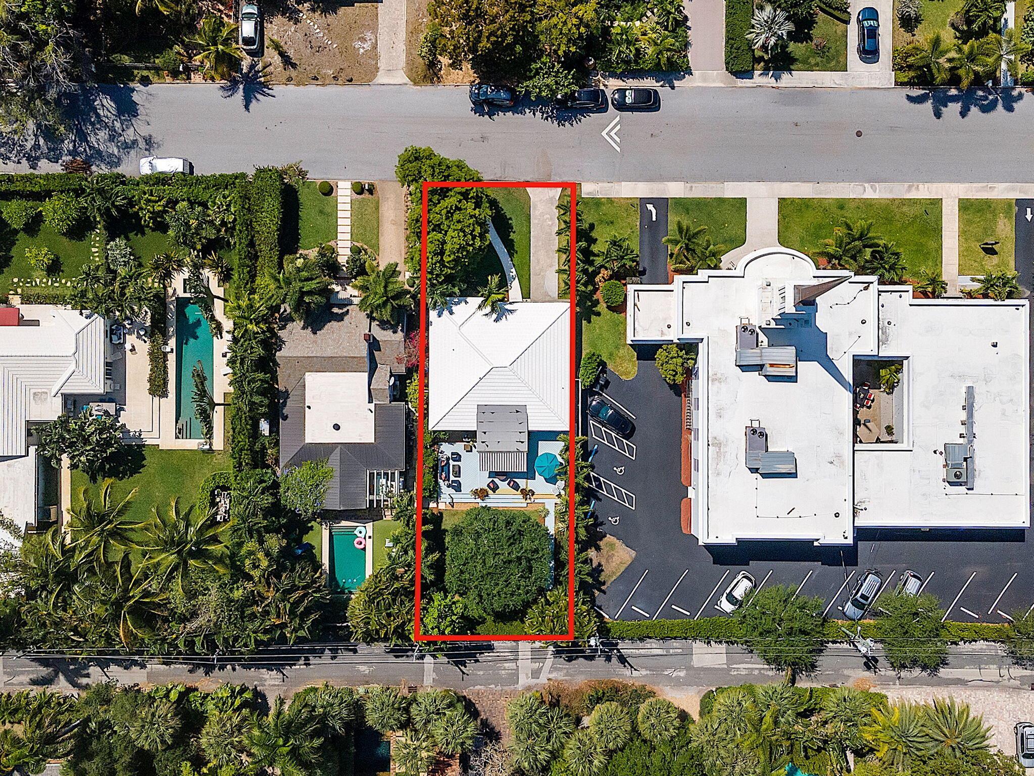 912 N Lakeside Drive