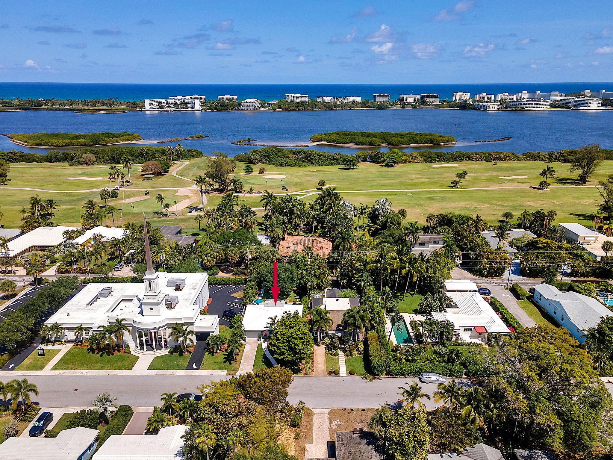 912 N Lakeside Drive