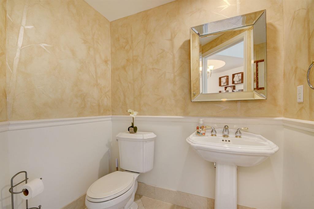 3720 S Ocean Boulevard Unit: 201b