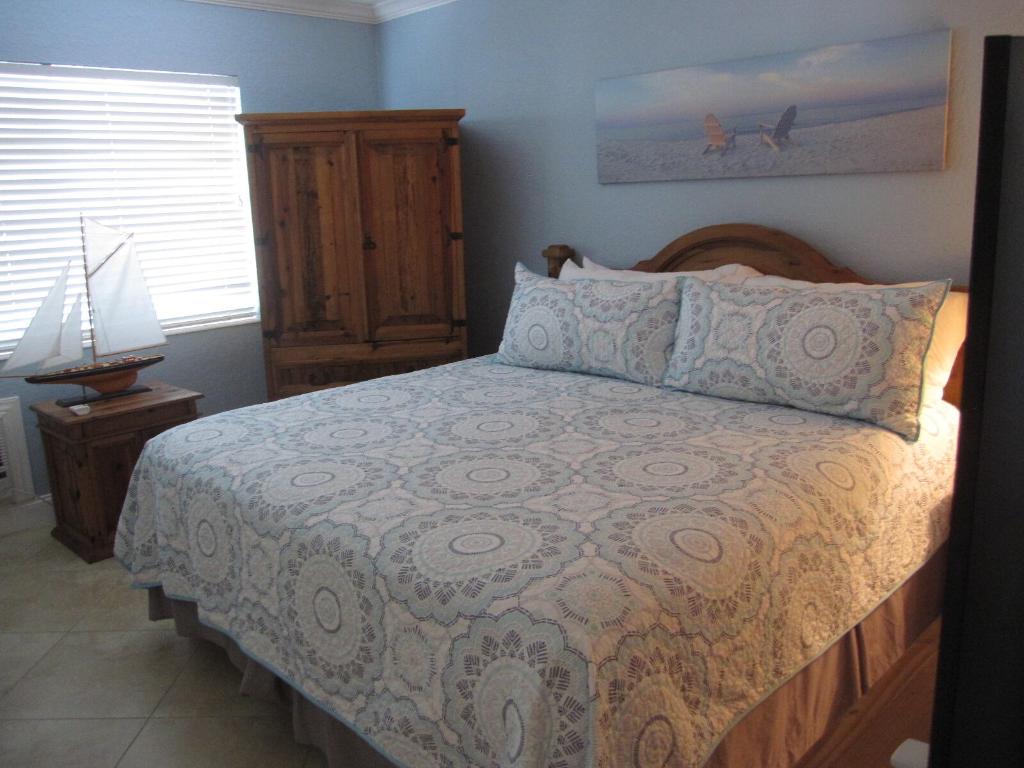 6660 N Ocean Boulevard E Unit: 16