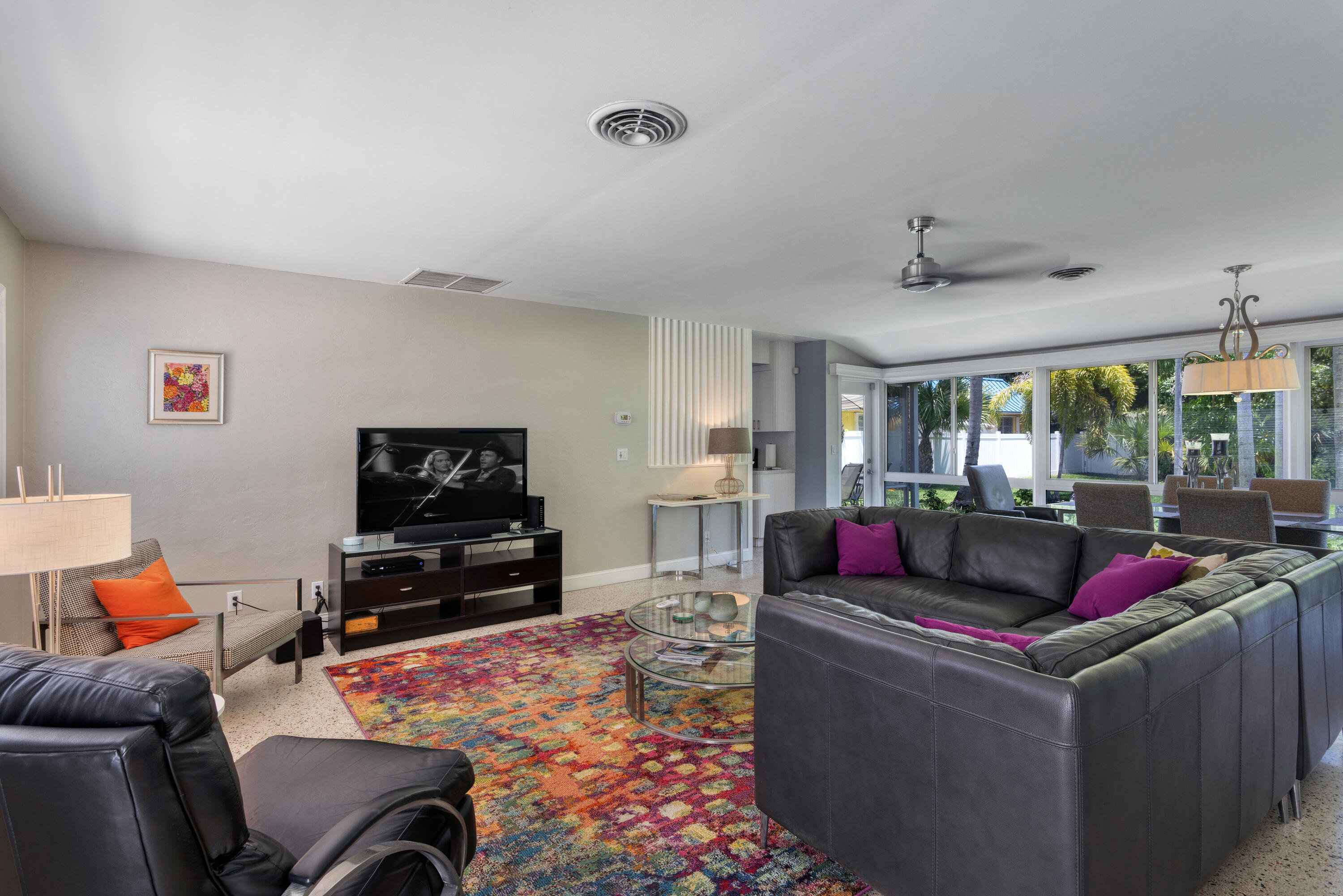 123 SE 7th Avenue