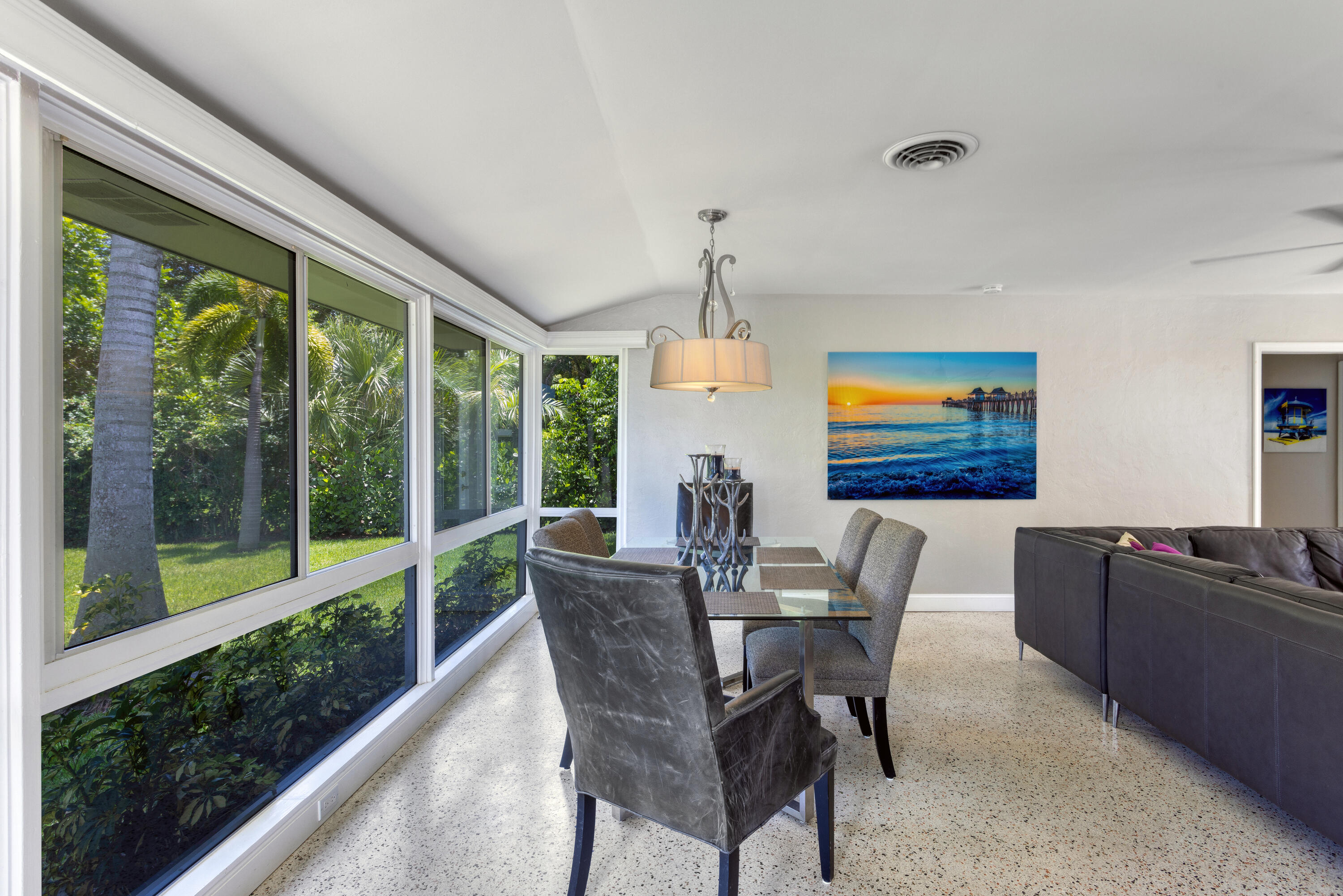 123 SE 7th Avenue