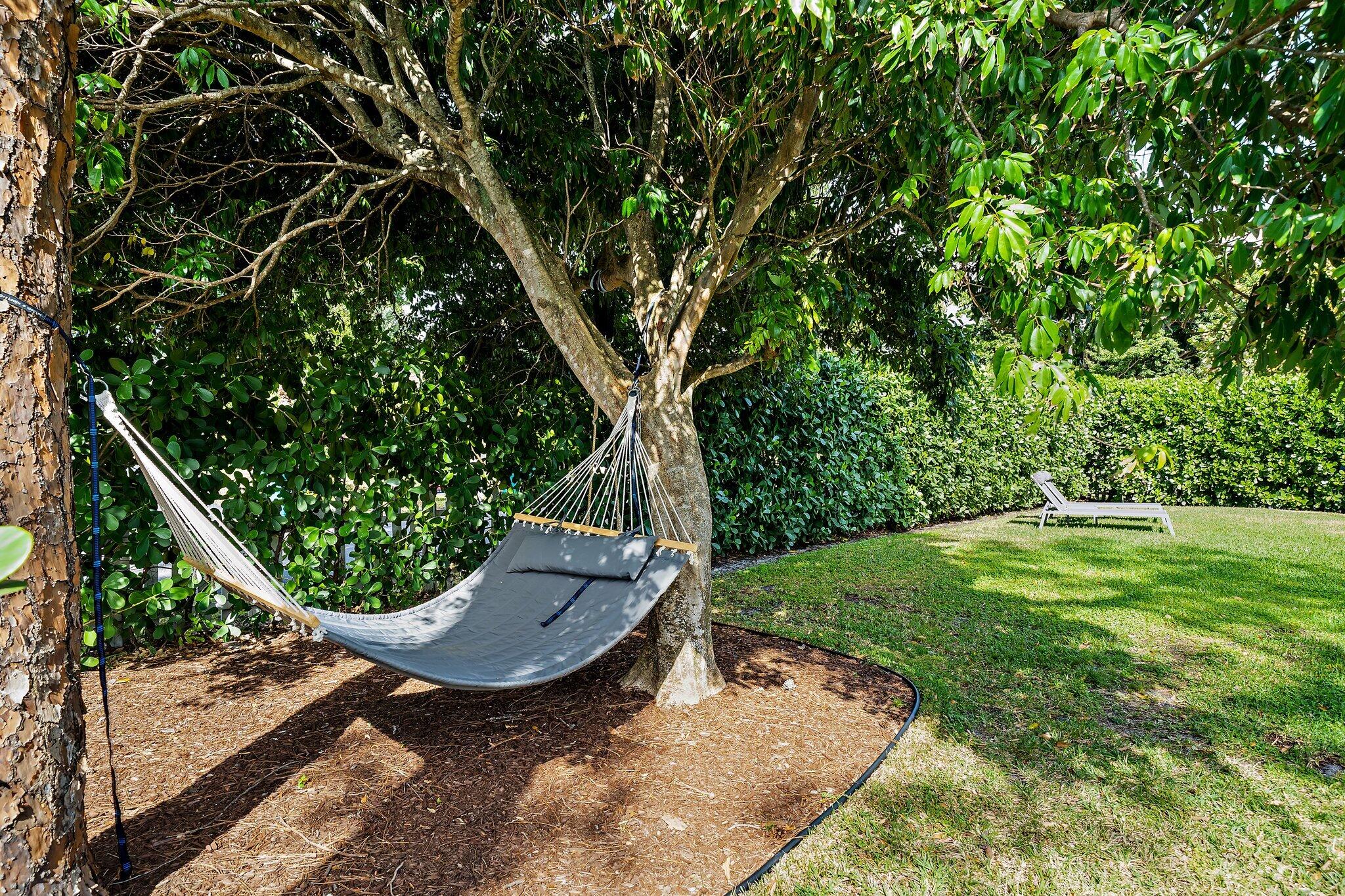 722 SW 25th Place