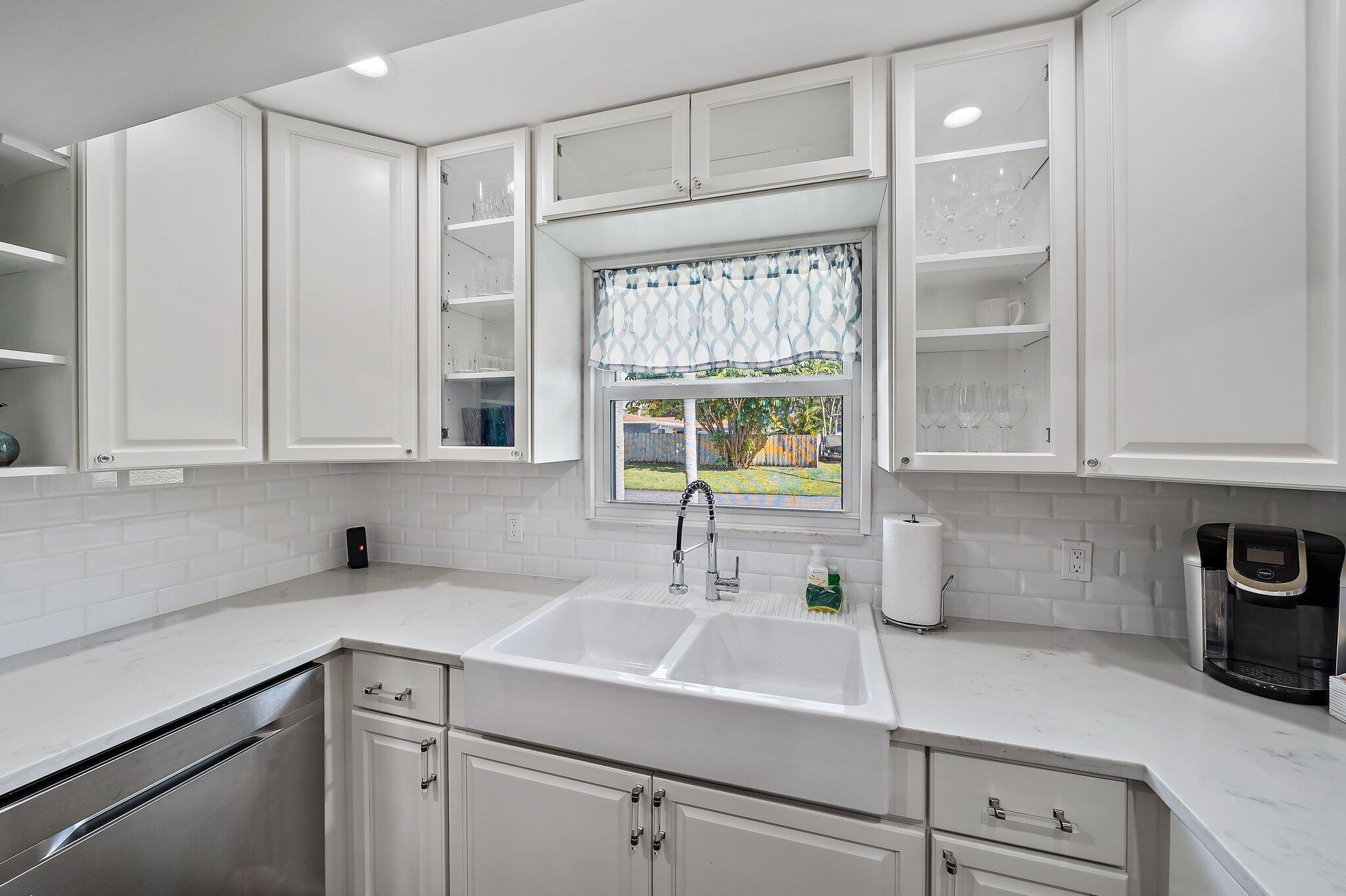 722 SW 25th Place