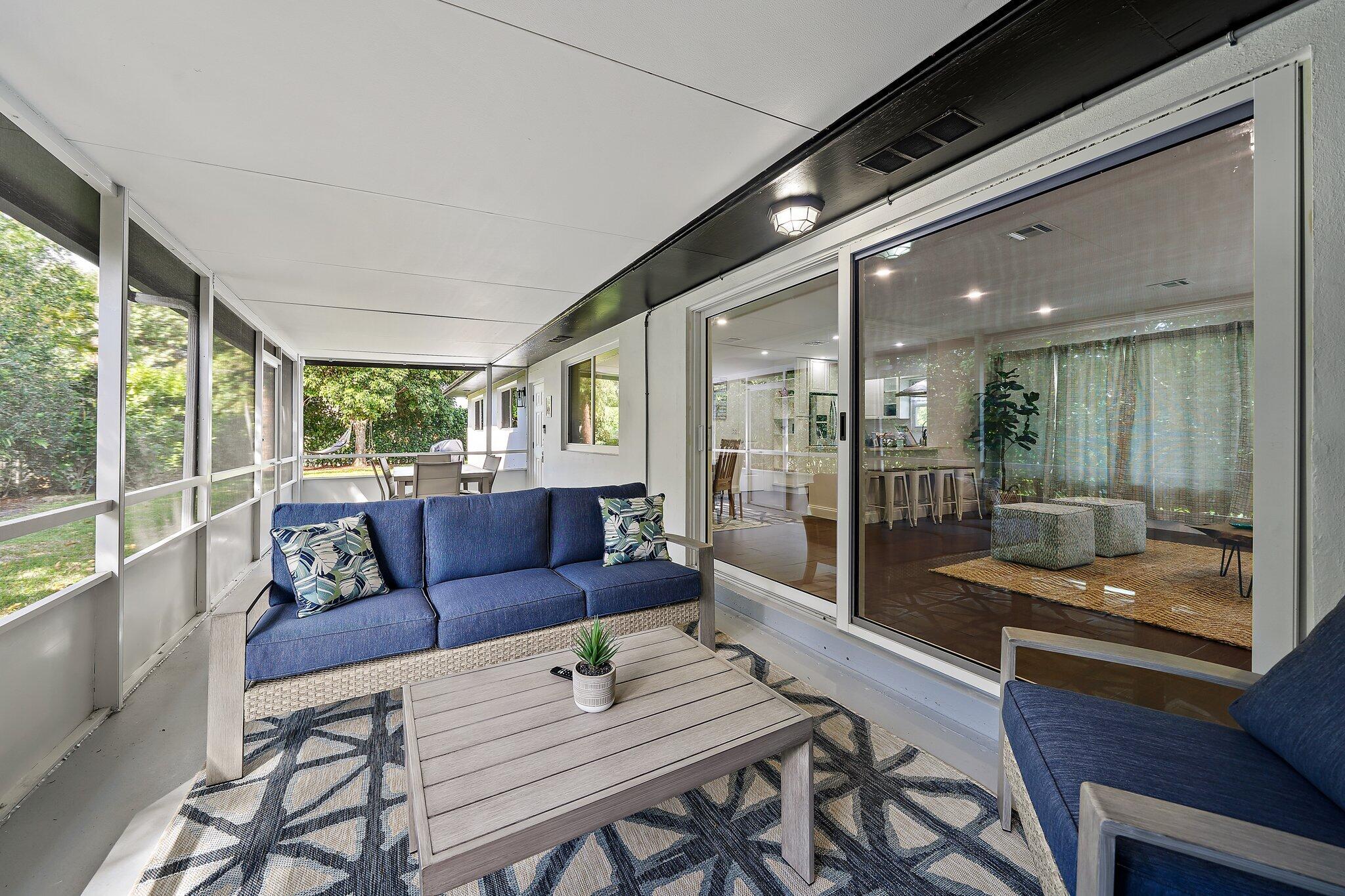 722 SW 25th Place