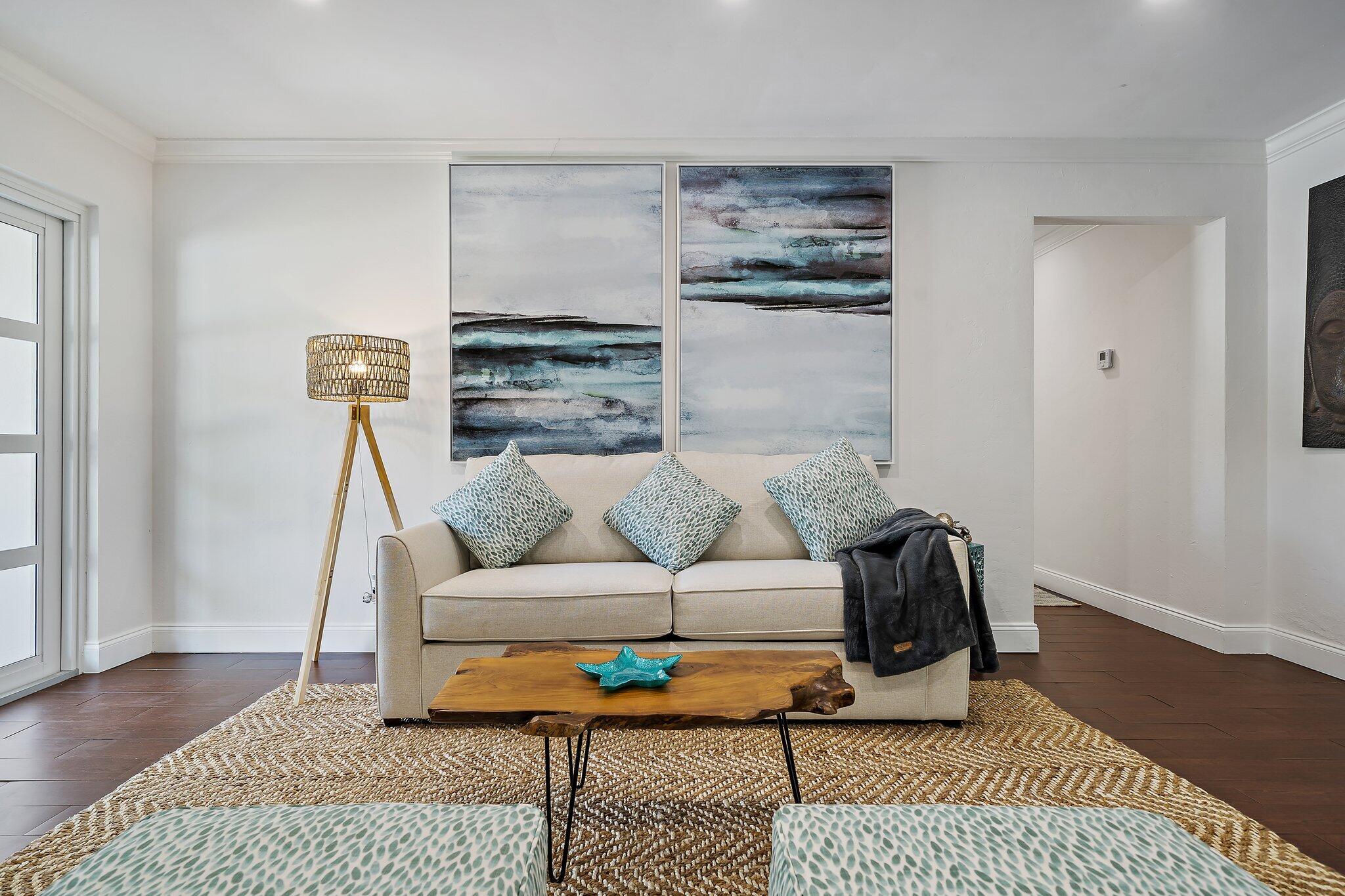 722 SW 25th Place