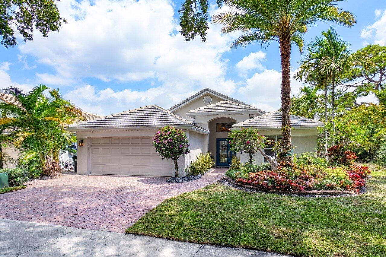 1103 Canoe Point