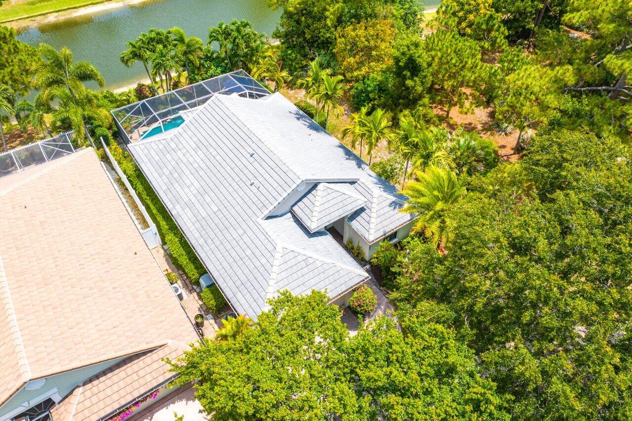 1103 Canoe Point