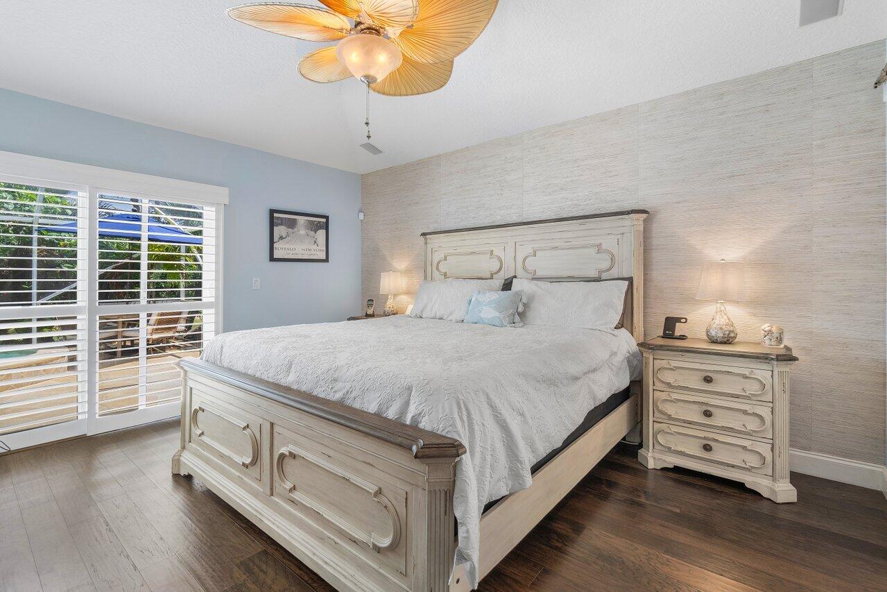 1103 Canoe Point