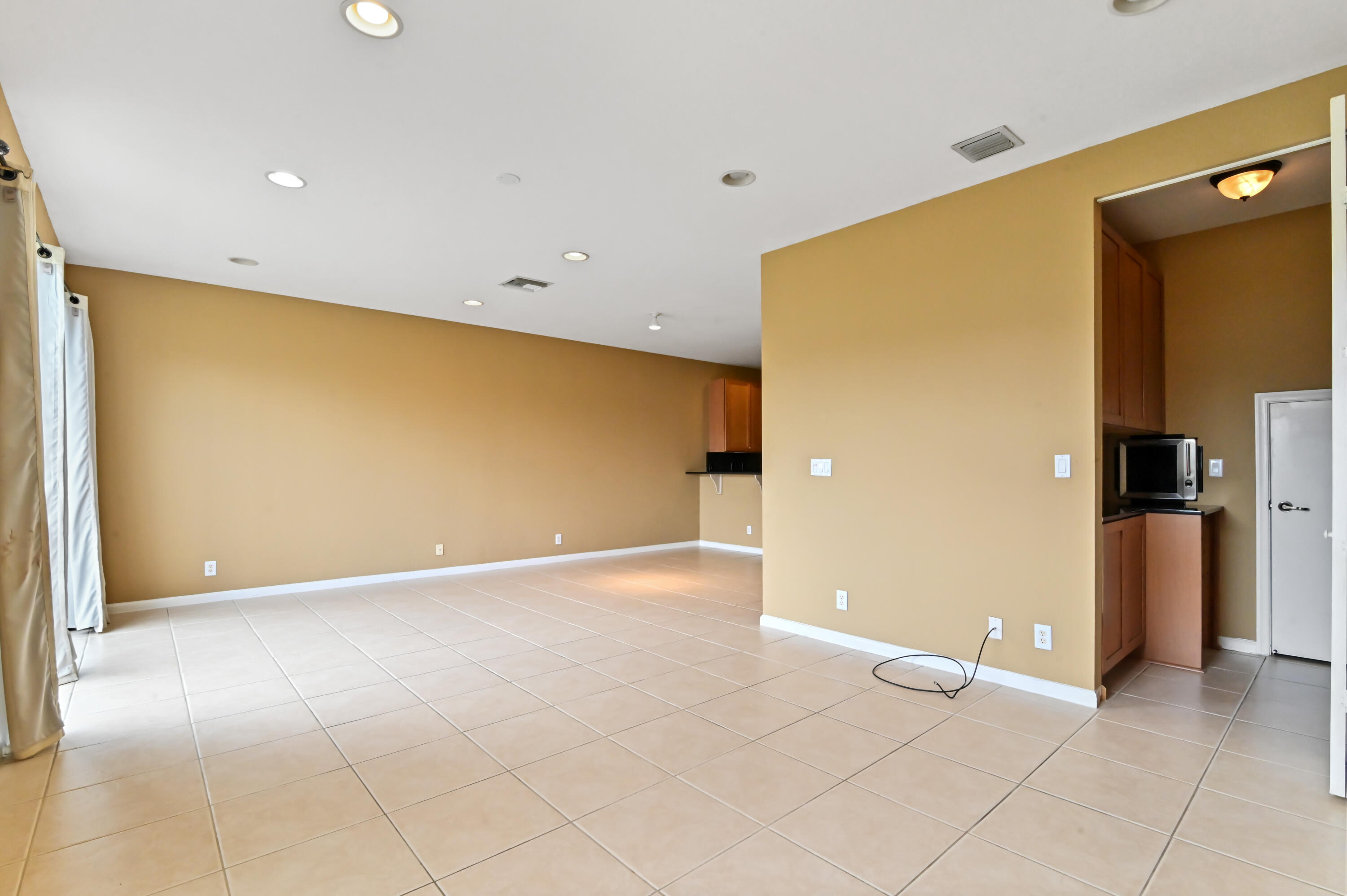 16122 Poppyseed Circle 1403