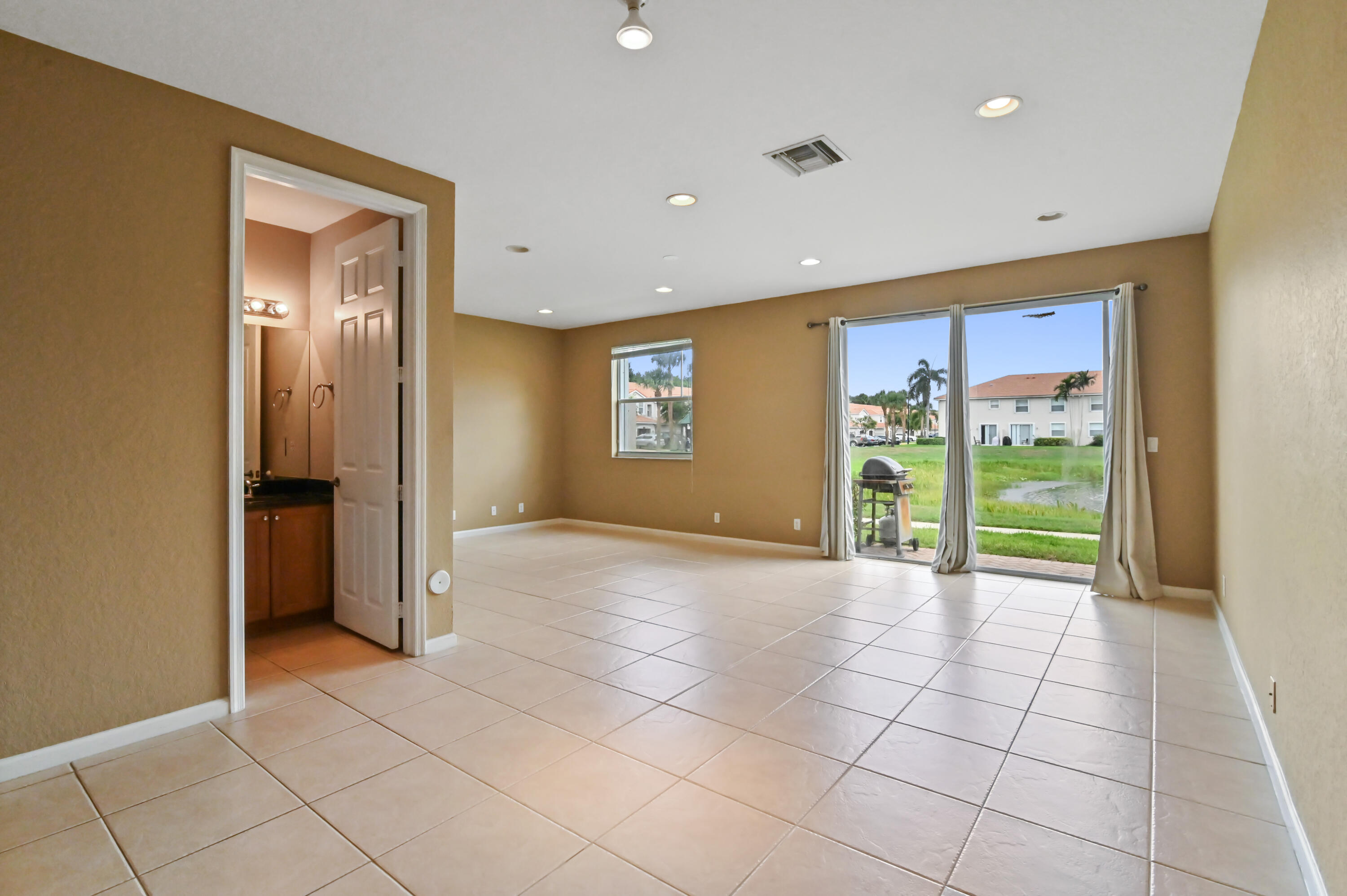 16122 Poppyseed Circle 1403