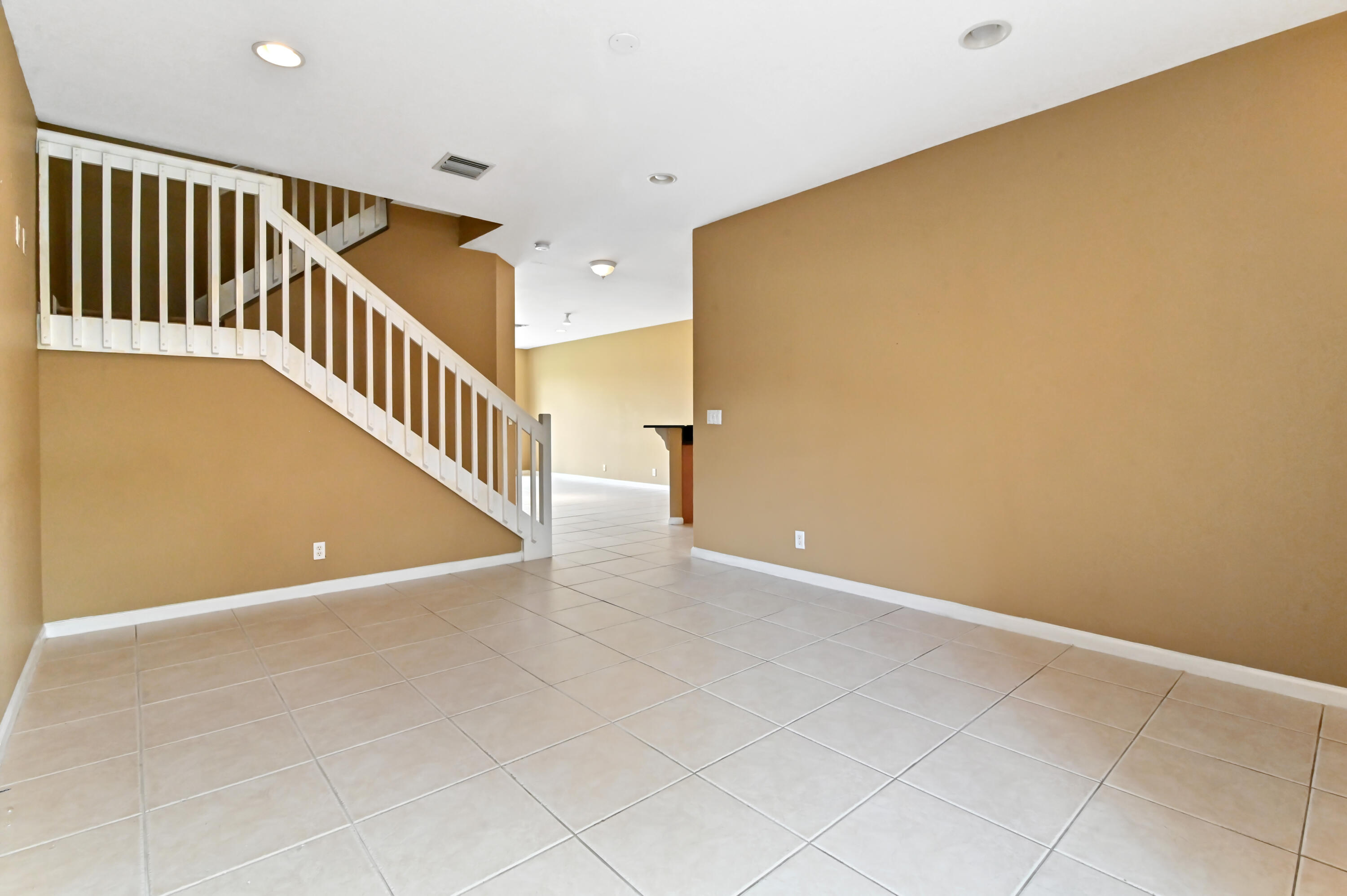 16122 Poppyseed Circle 1403