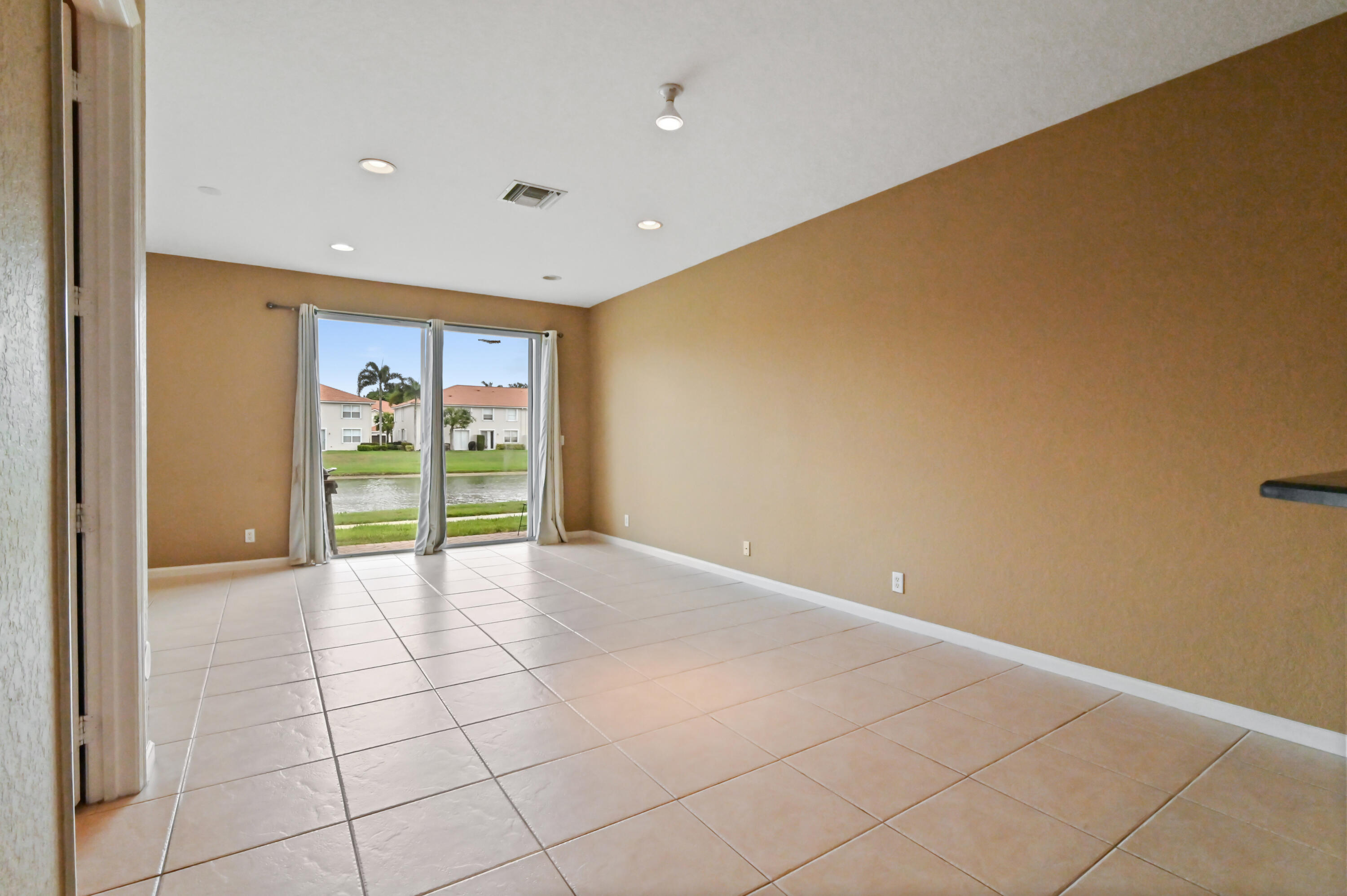 16122 Poppyseed Circle 1403