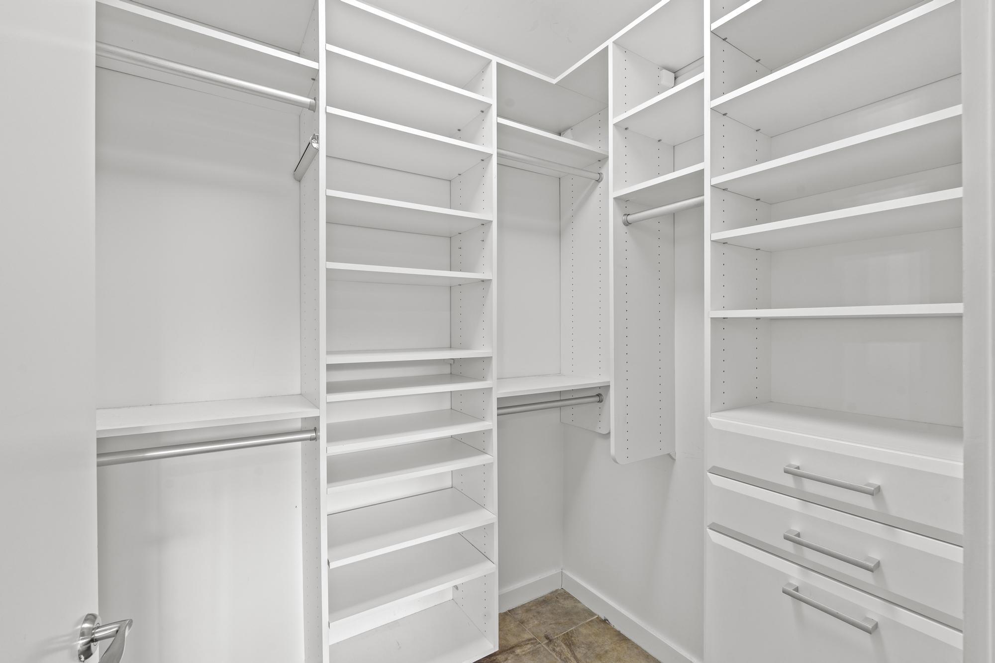 335 SE 6th Avenue 201