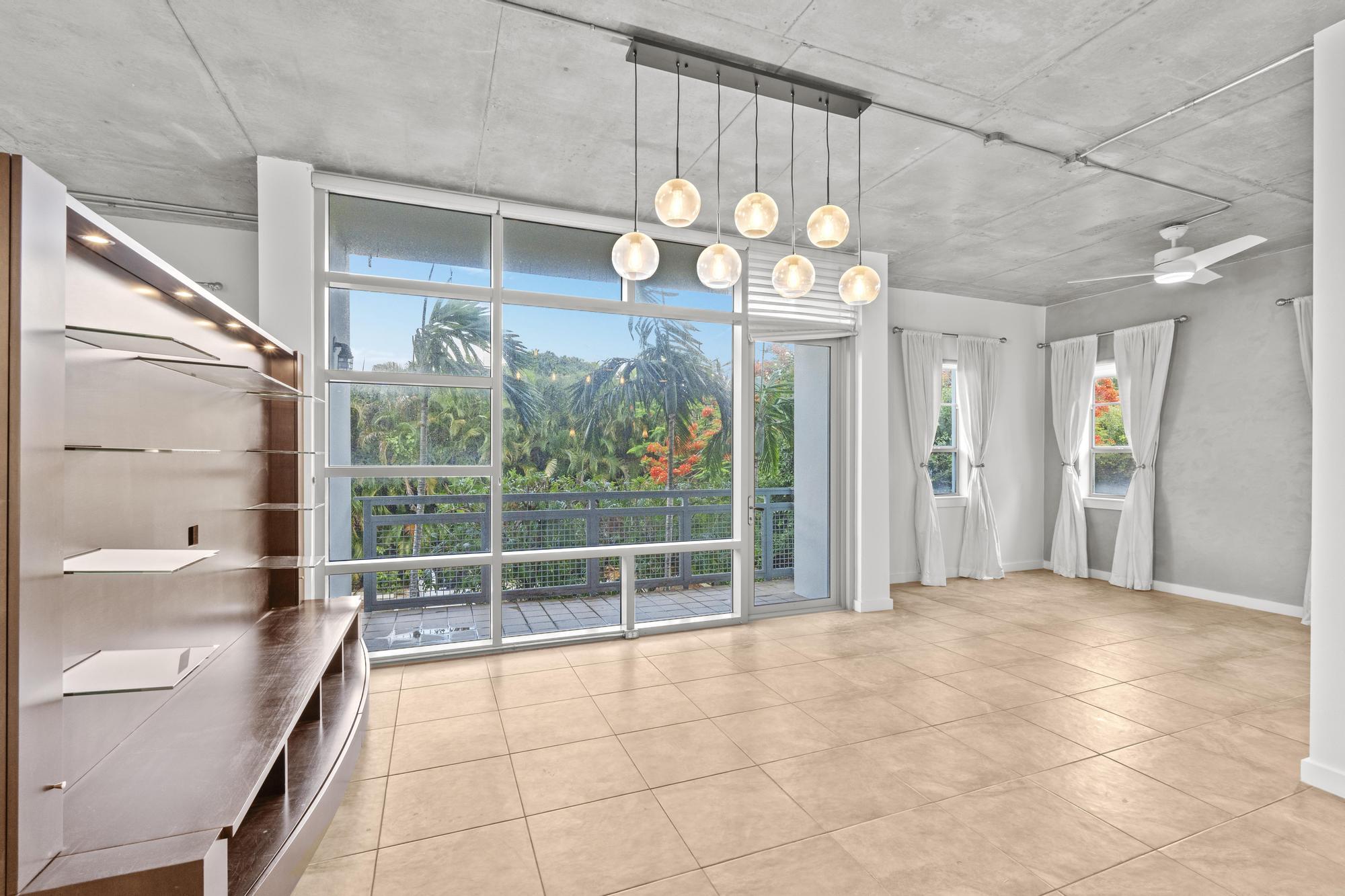 335 SE 6th Avenue 201