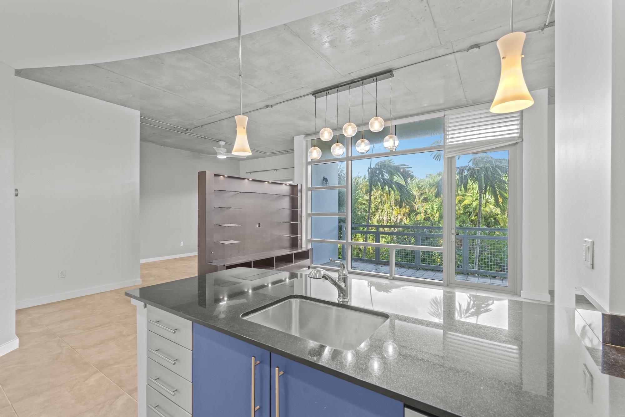 335 SE 6th Avenue 201