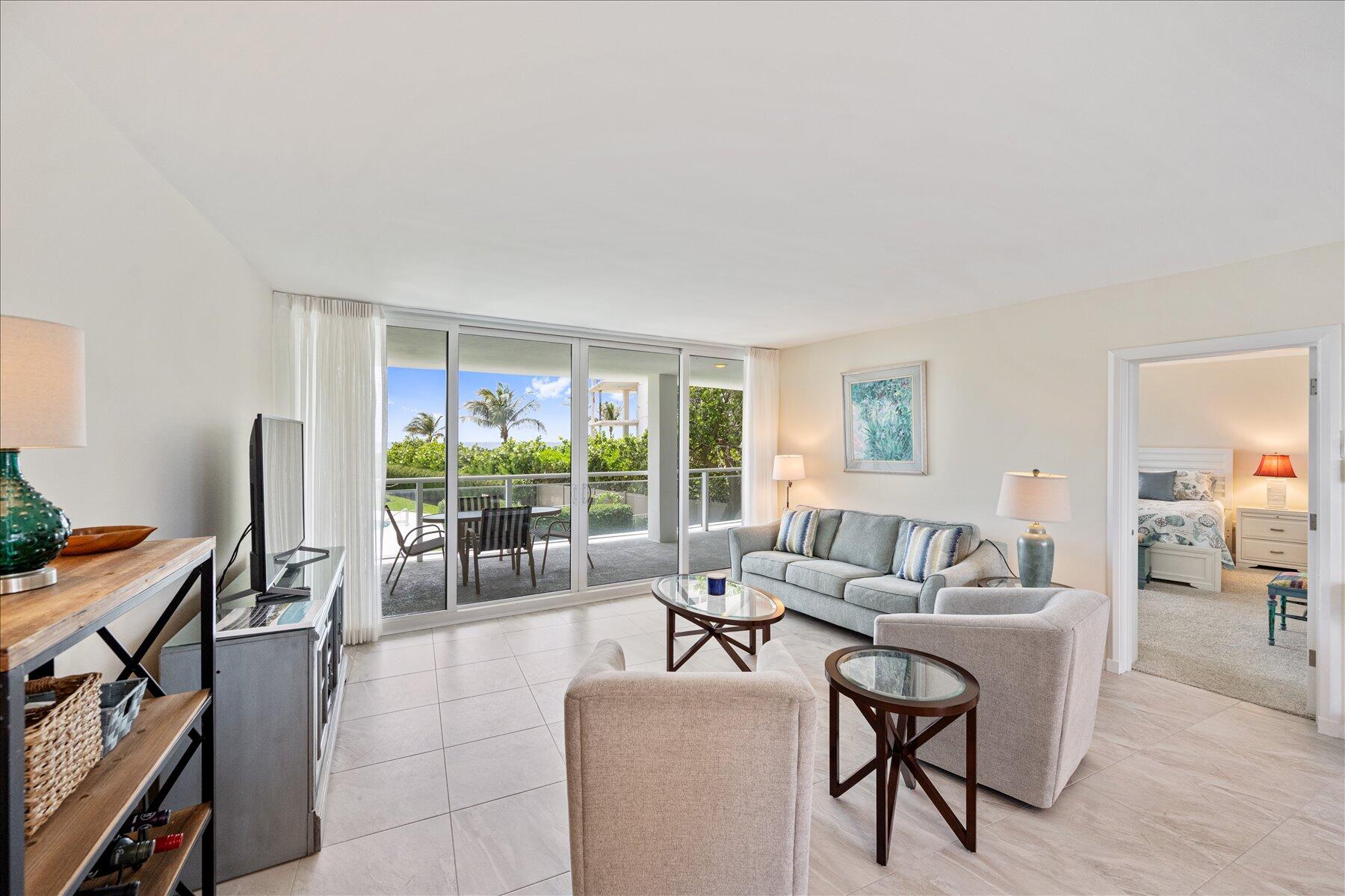 1213 S Ocean Boulevard 2e