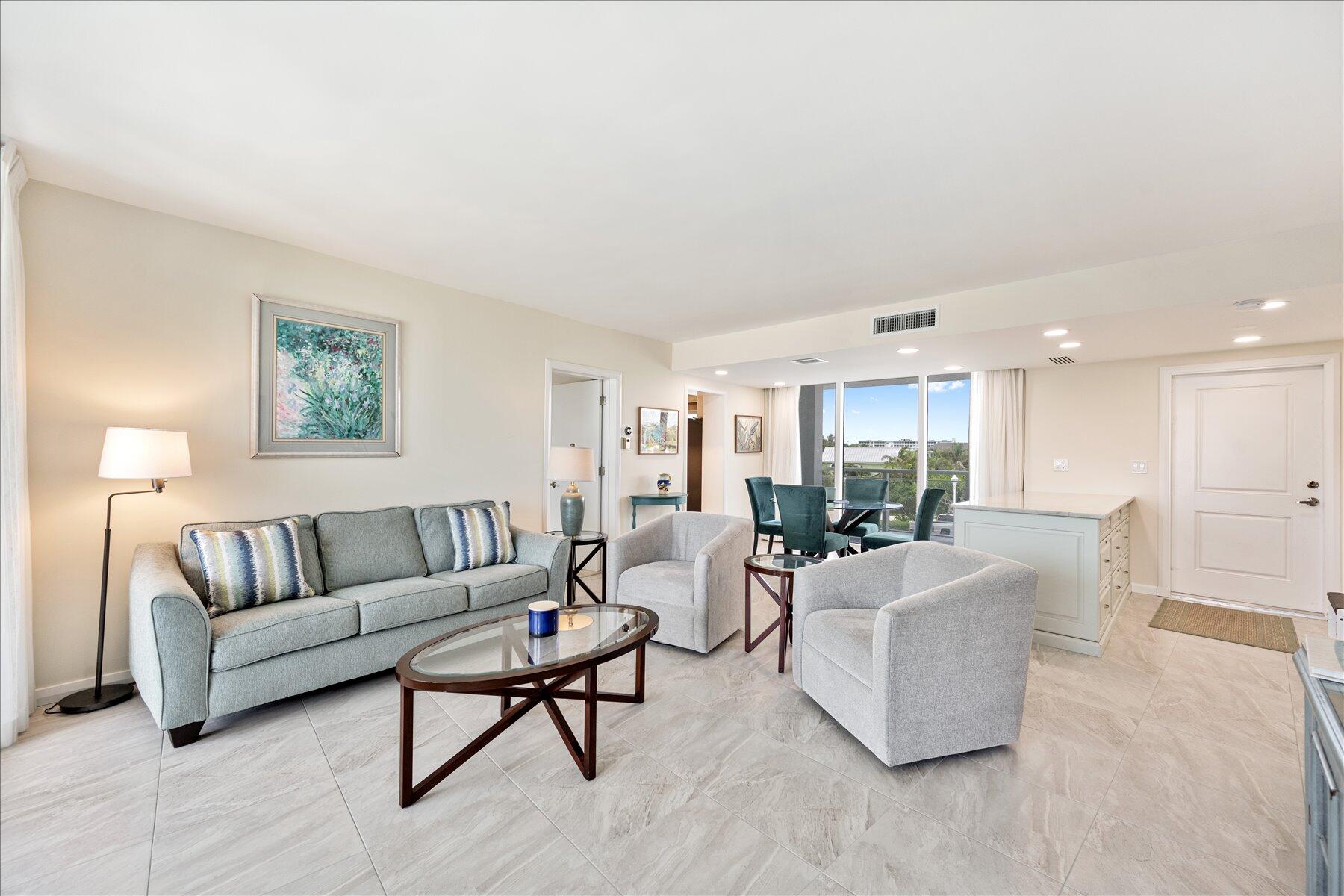 1213 S Ocean Boulevard 2e