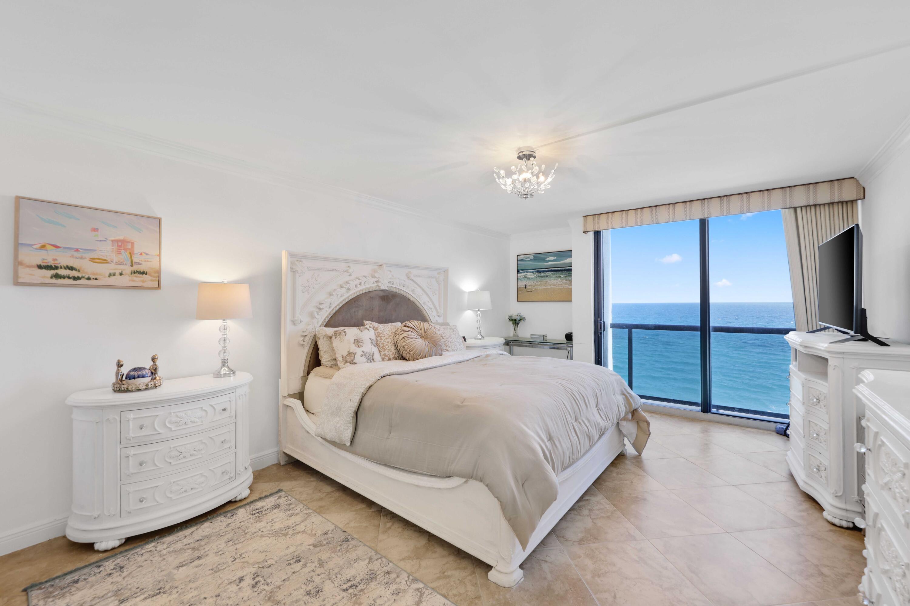 3115 S Ocean Boulevard 1004