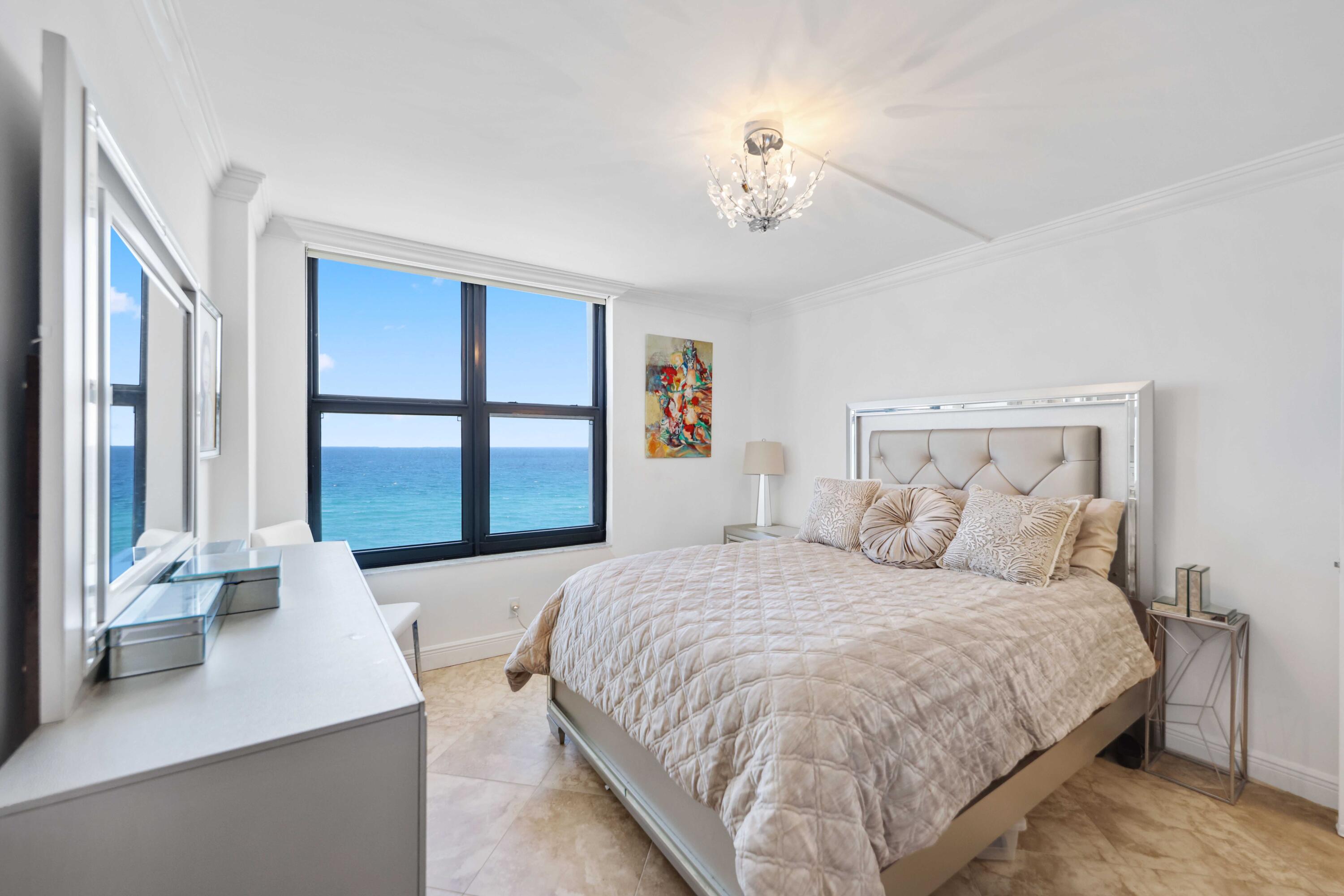 3115 S Ocean Boulevard 1004