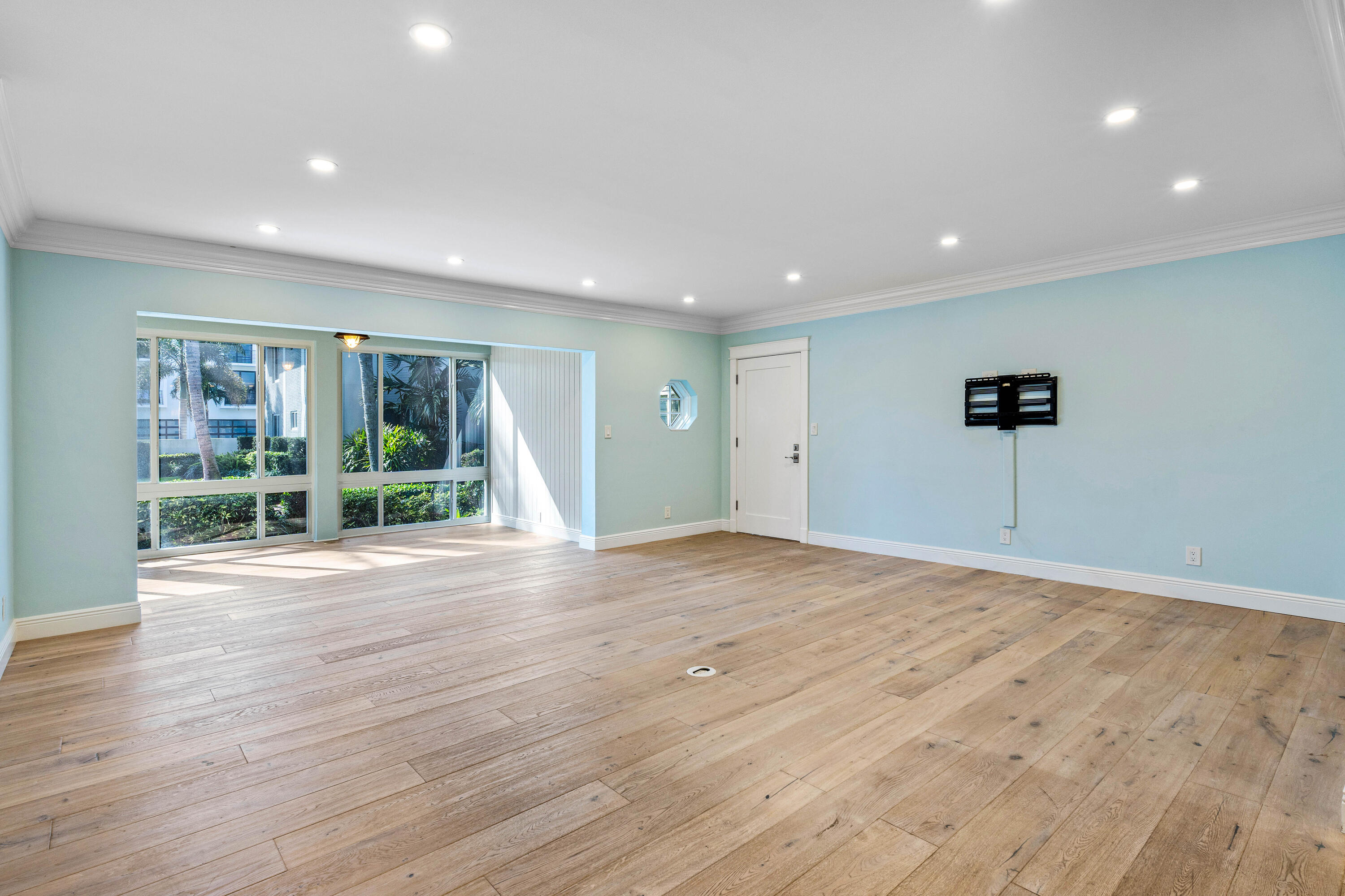 200 Andrews Avenue 4