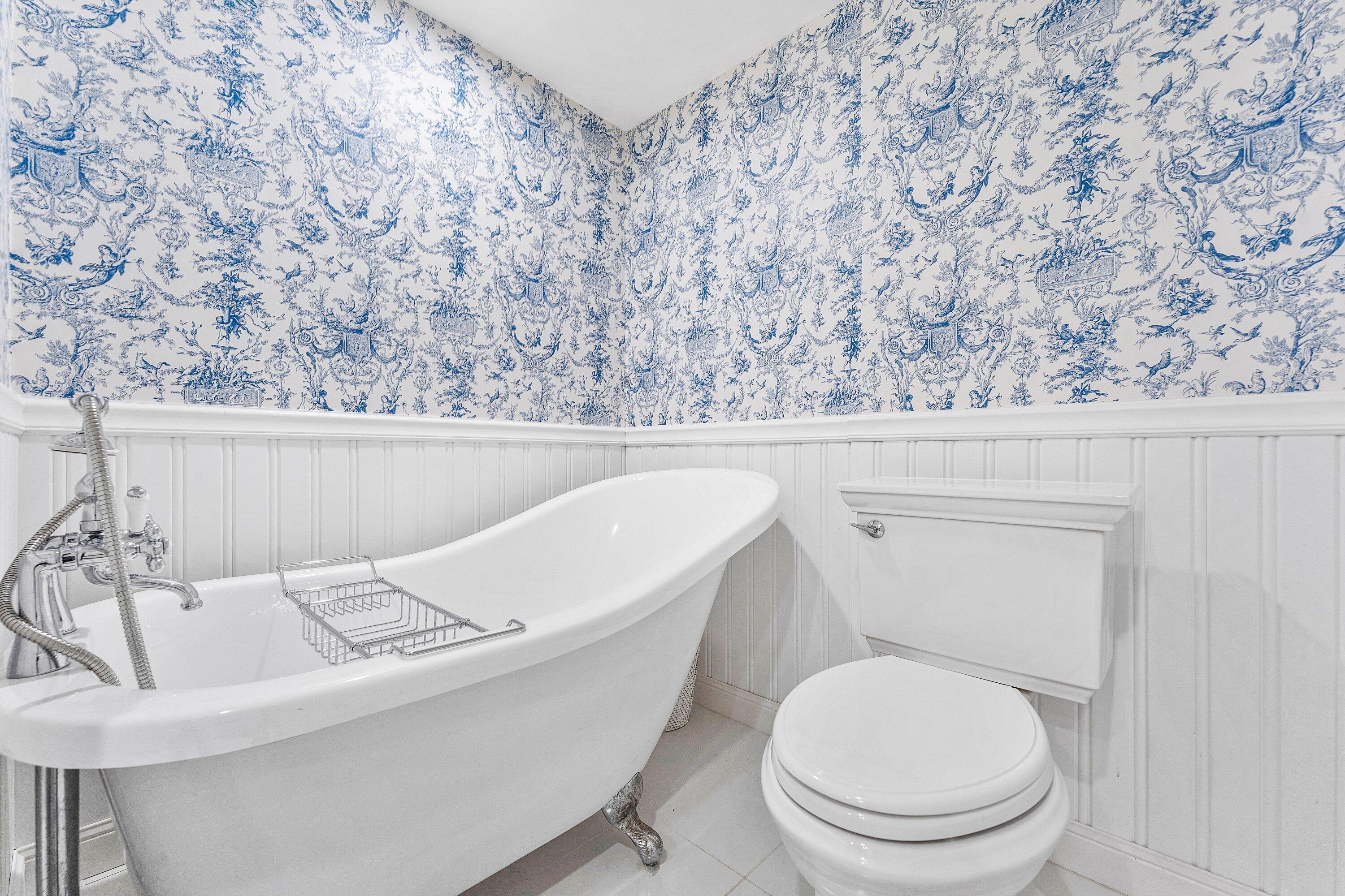 1225 S Ocean Boulevard 105