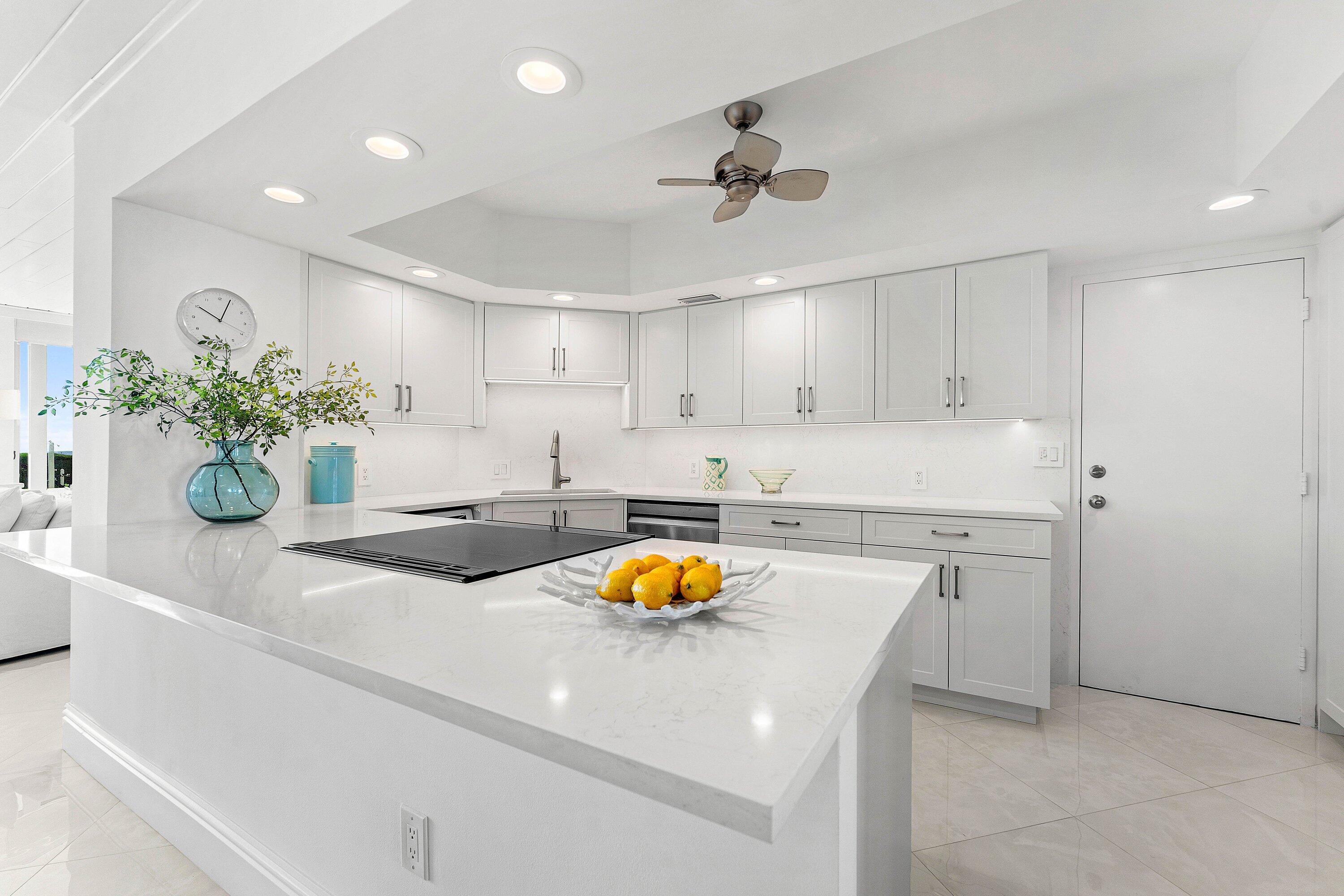 1225 S Ocean Boulevard 105