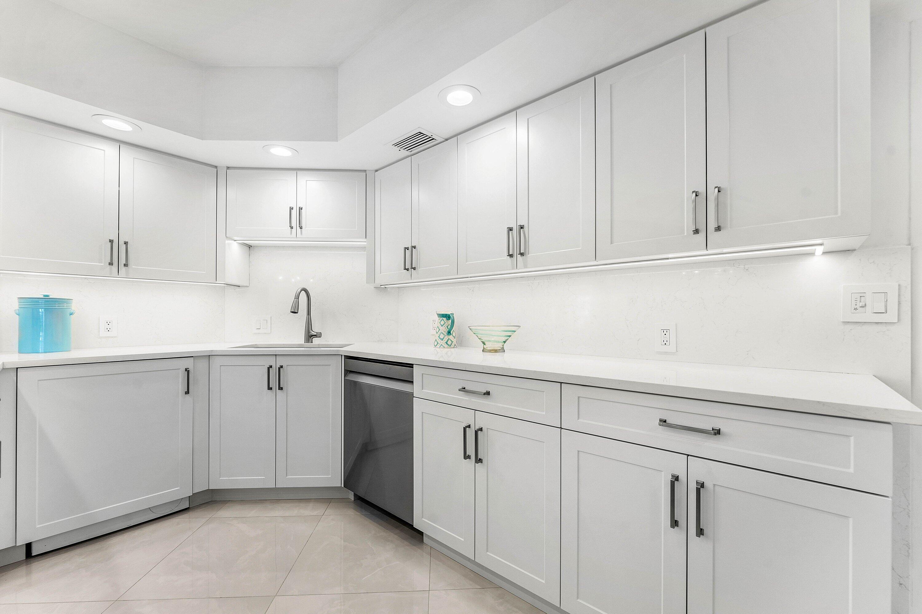1225 S Ocean Boulevard 105