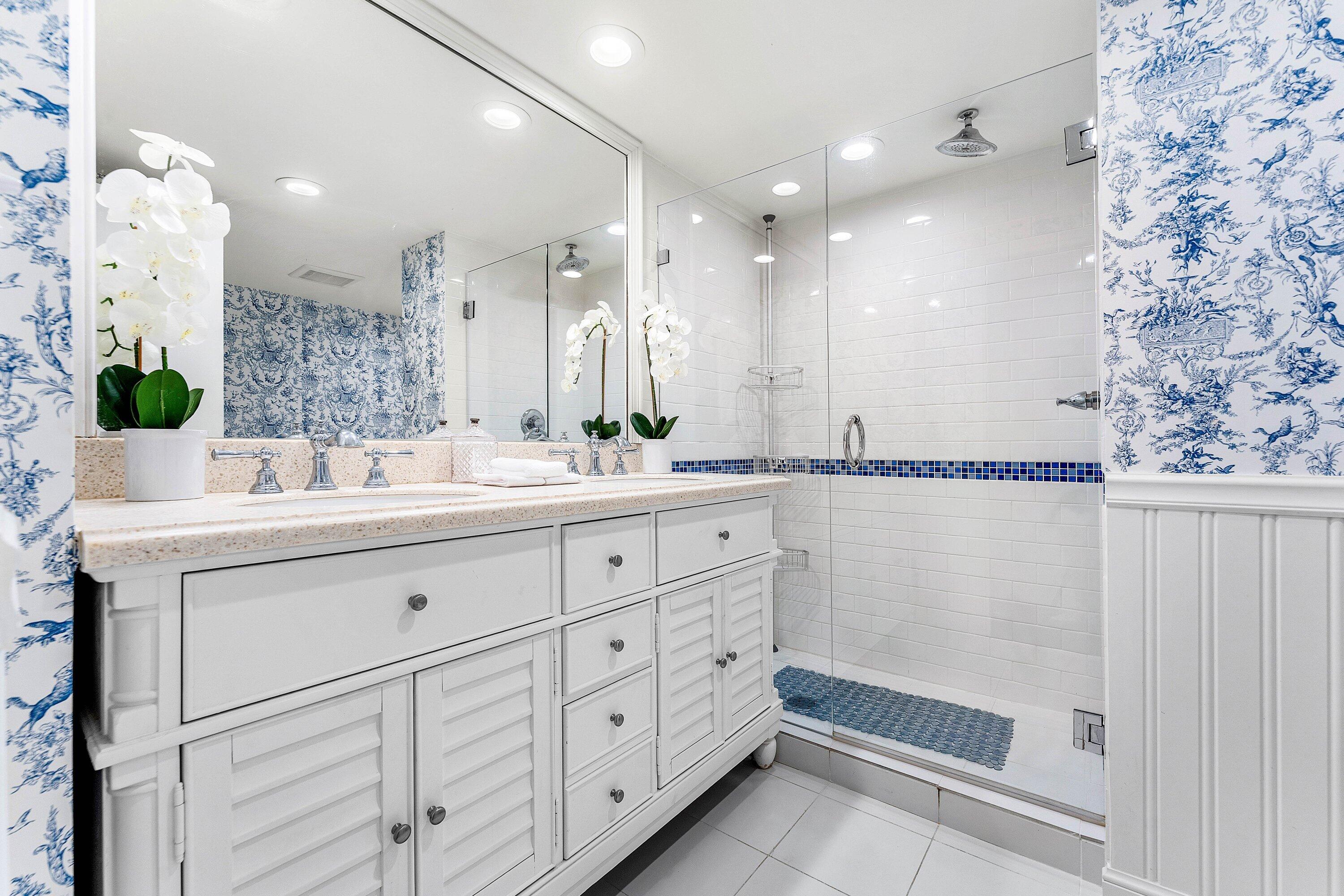 1225 S Ocean Boulevard 105