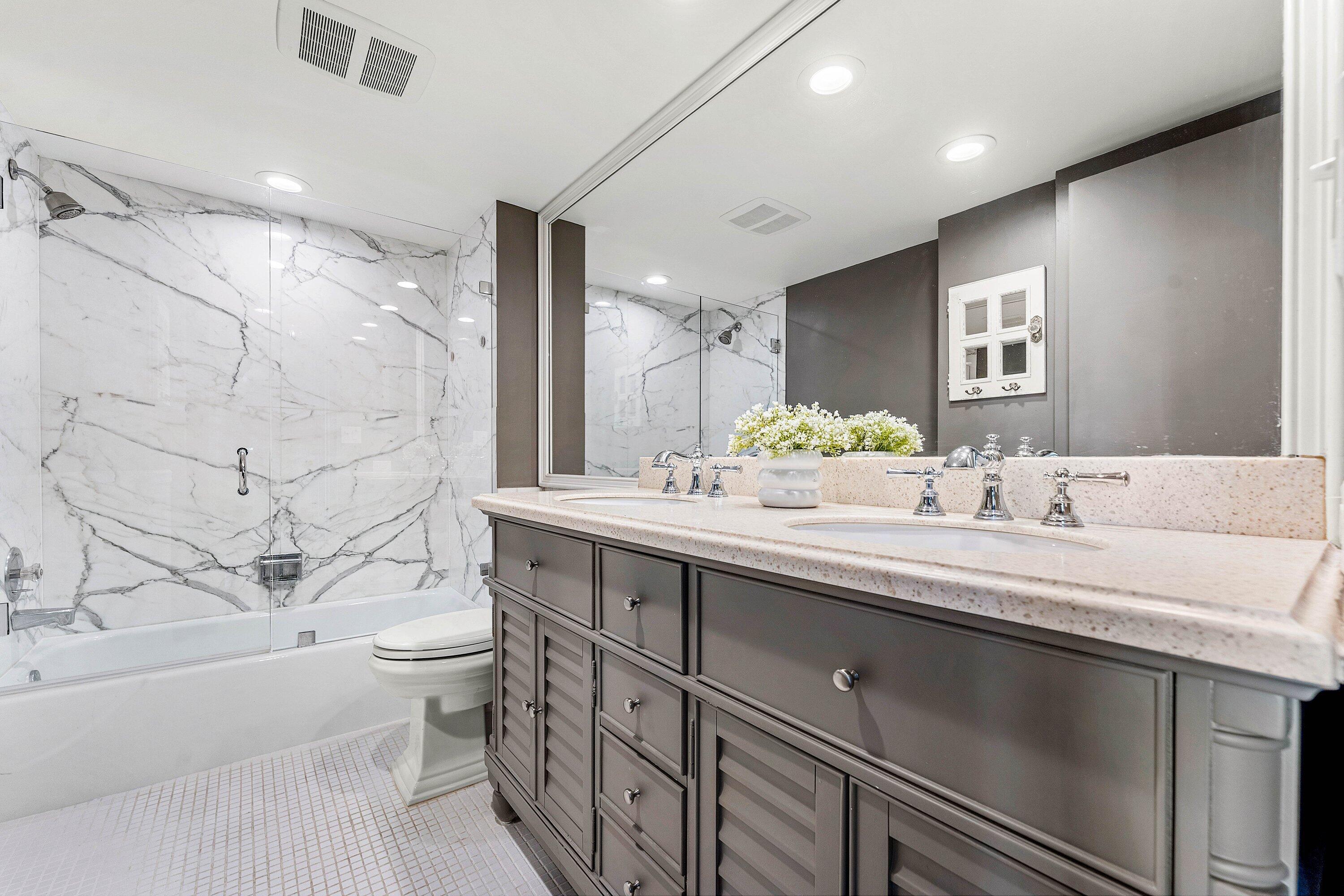 1225 S Ocean Boulevard 105