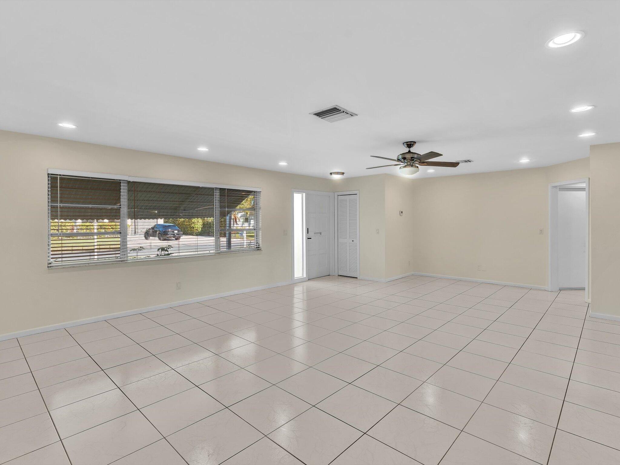 2710 SW 6th Street SW