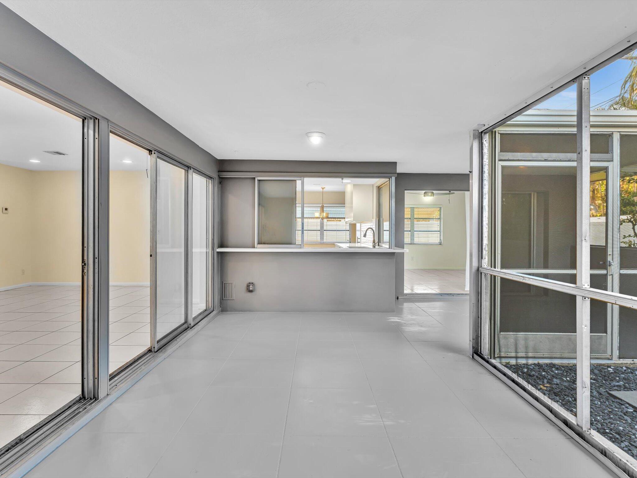 2710 SW 6th Street SW