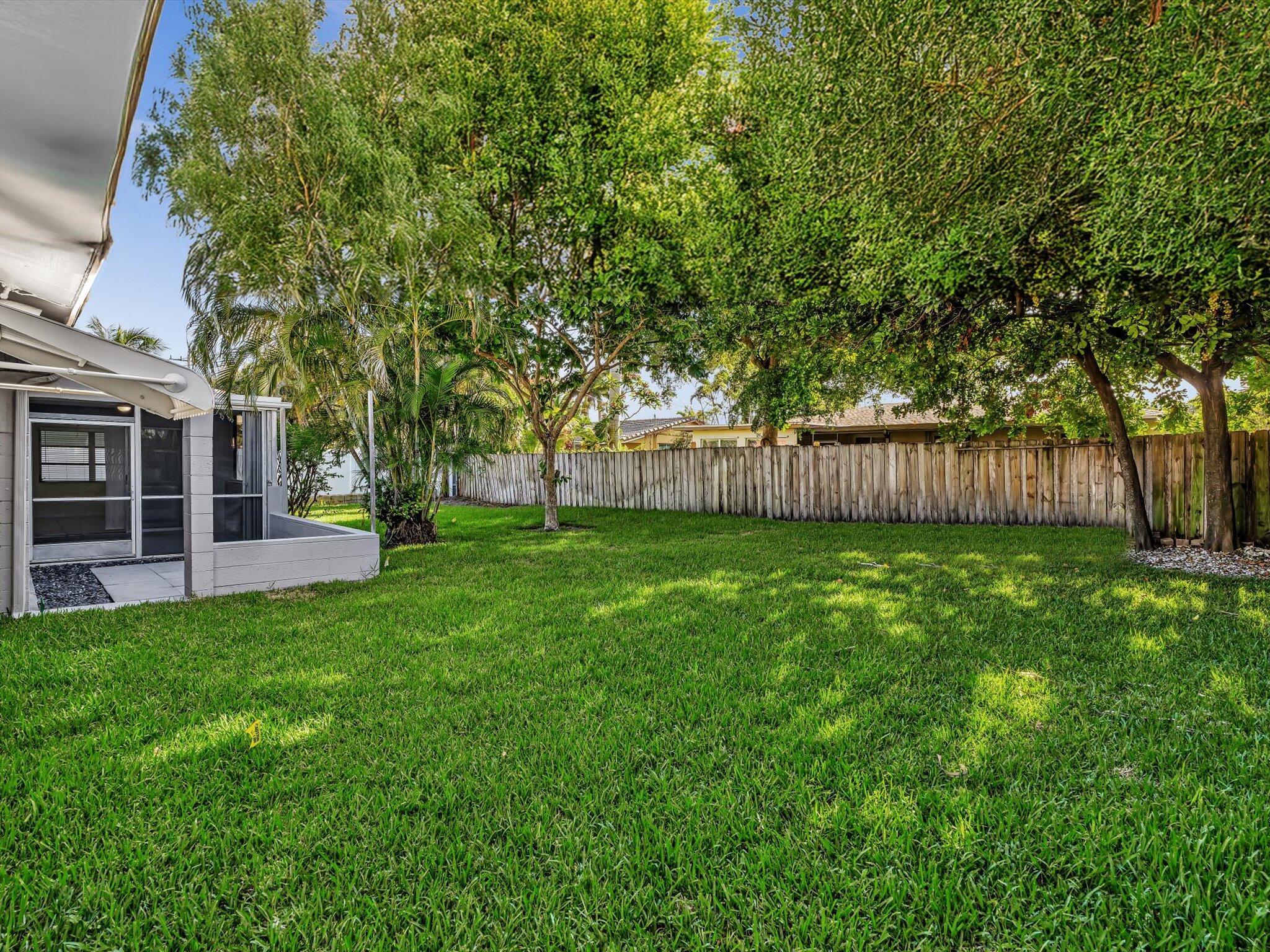 2710 SW 6th Street SW