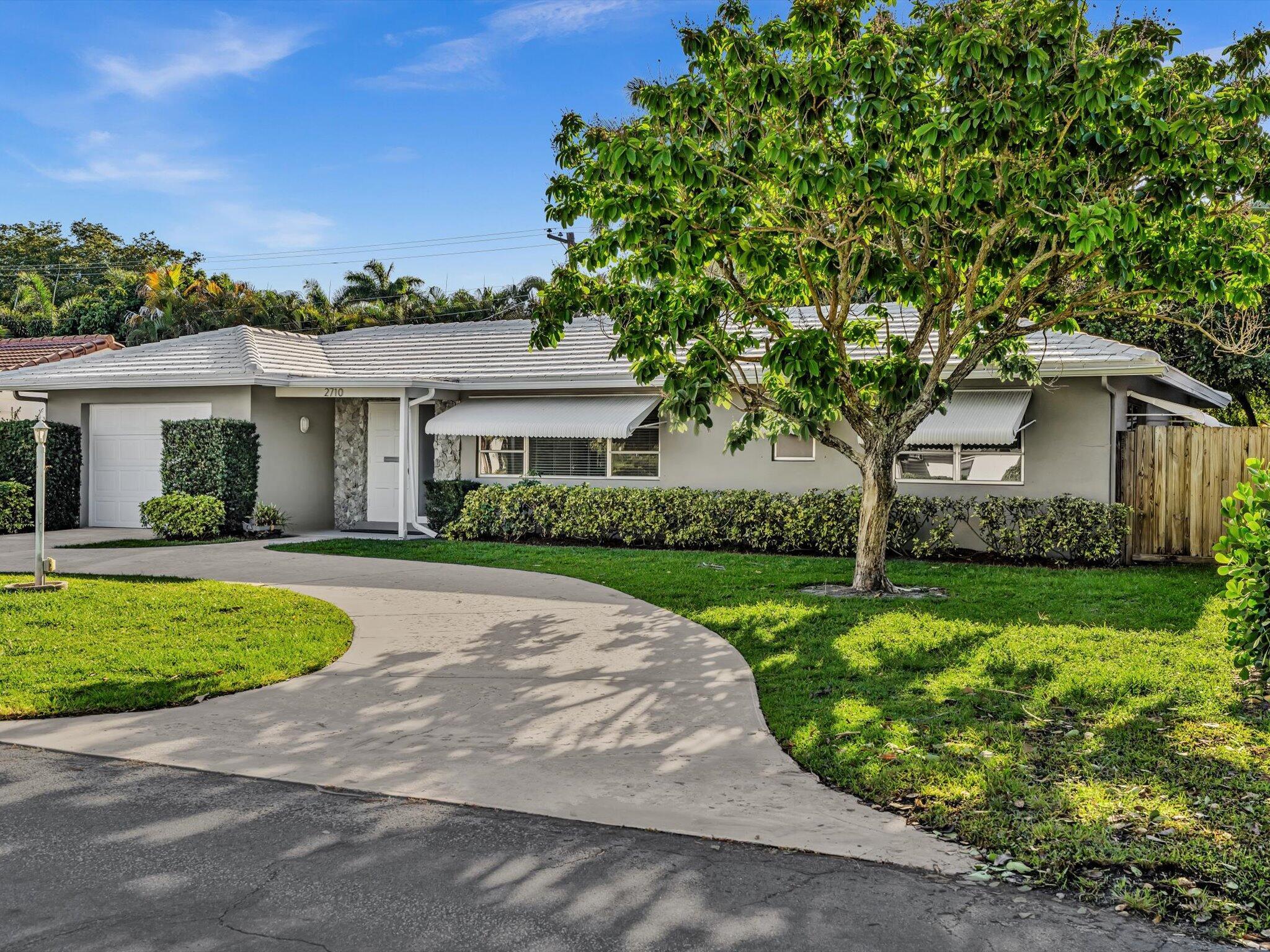 2710 SW 6th Street SW