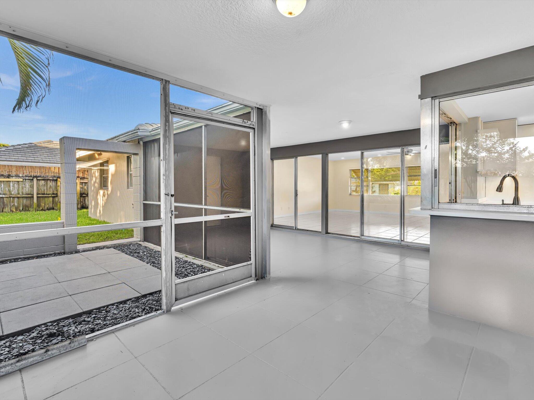 2710 SW 6th Street SW