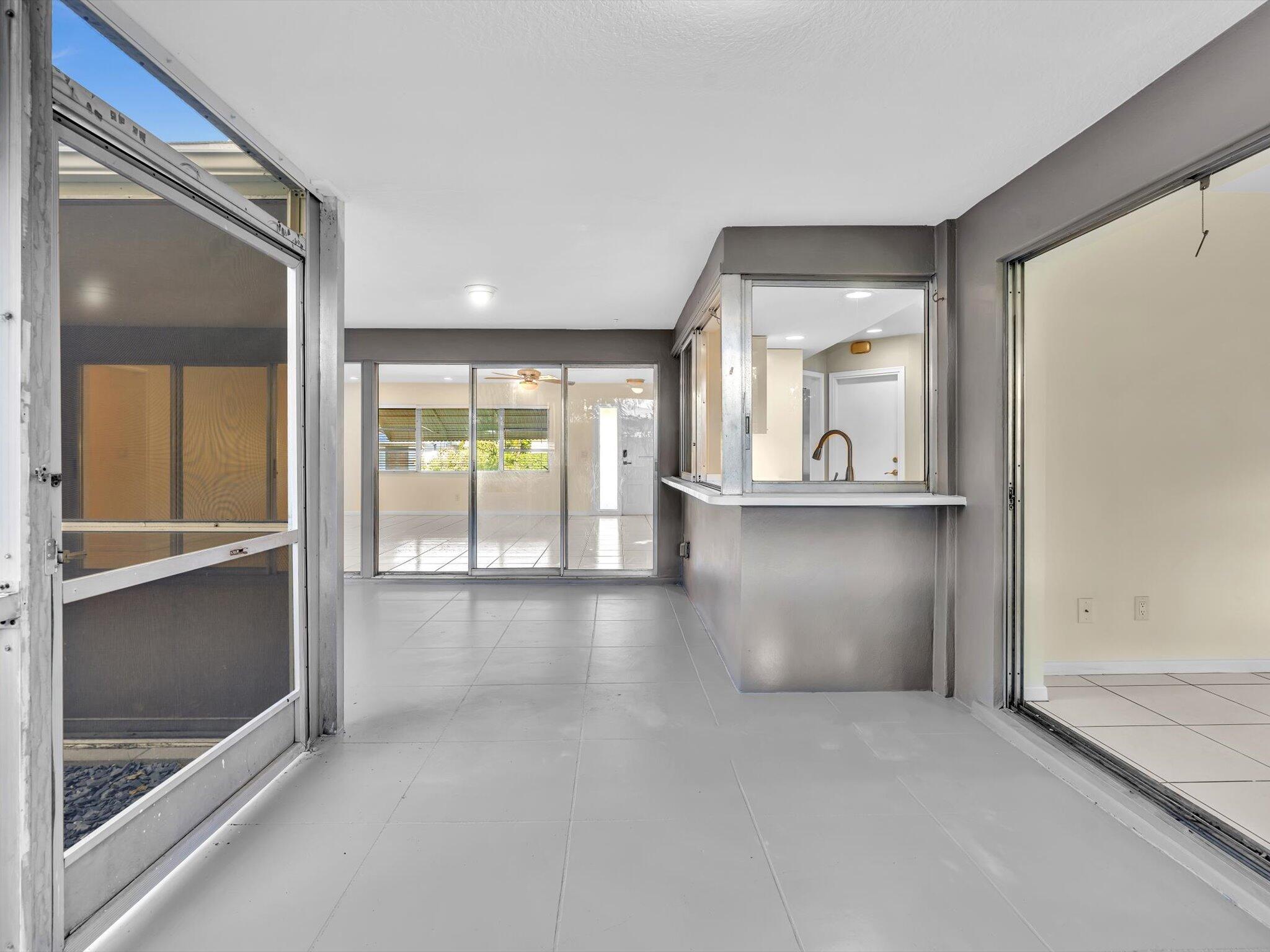 2710 SW 6th Street SW