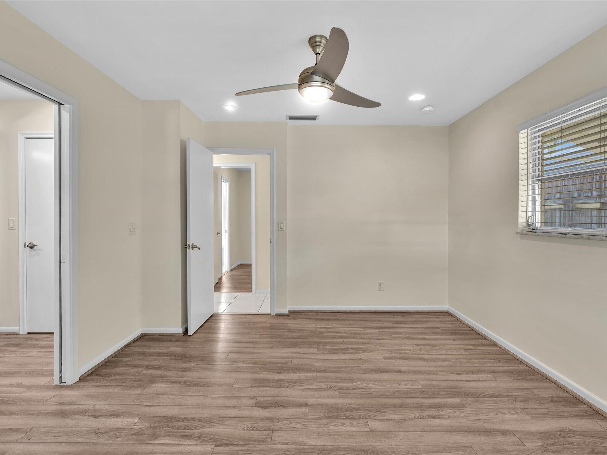 2710 SW 6th Street SW