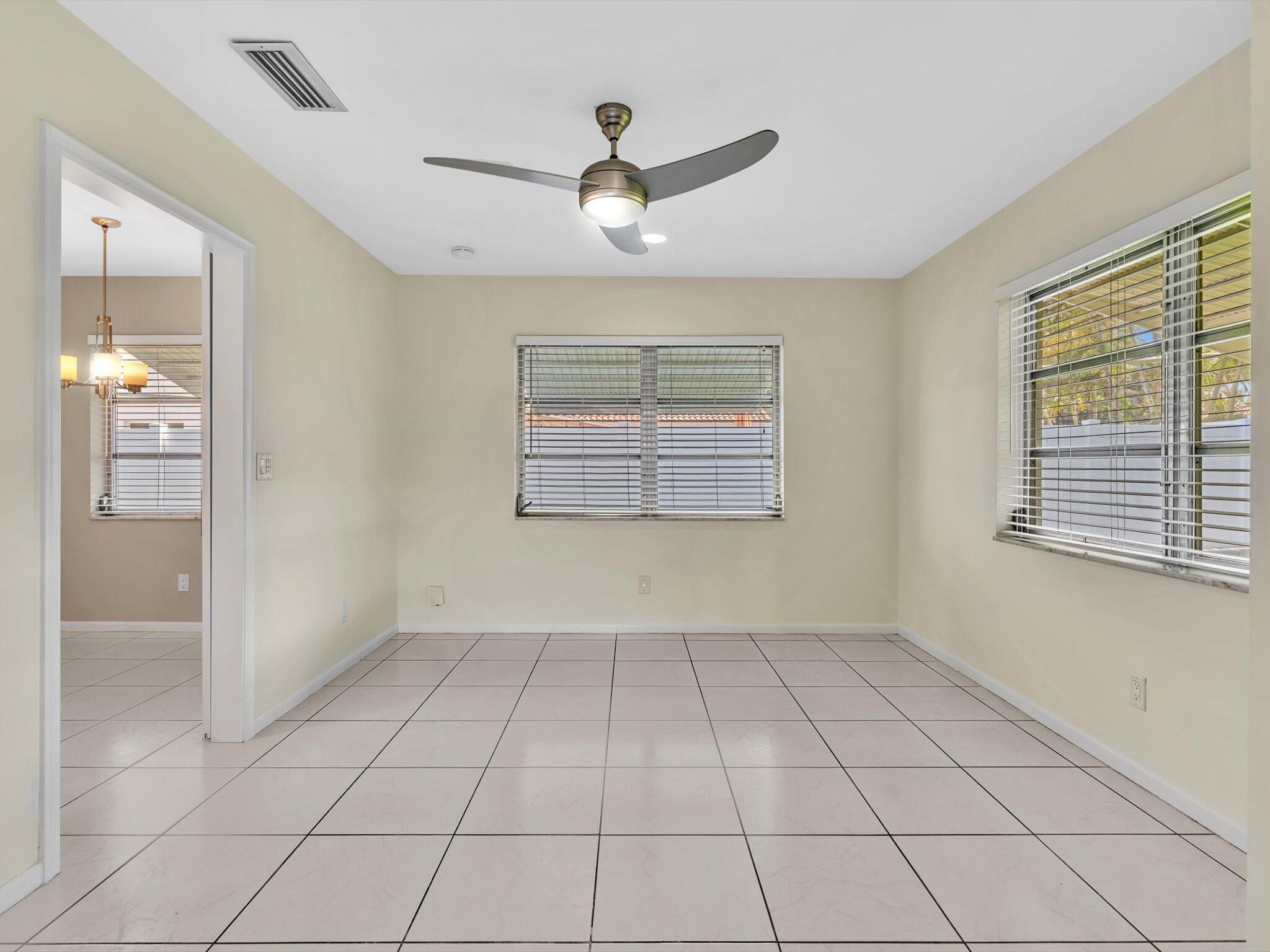 2710 SW 6th Street SW