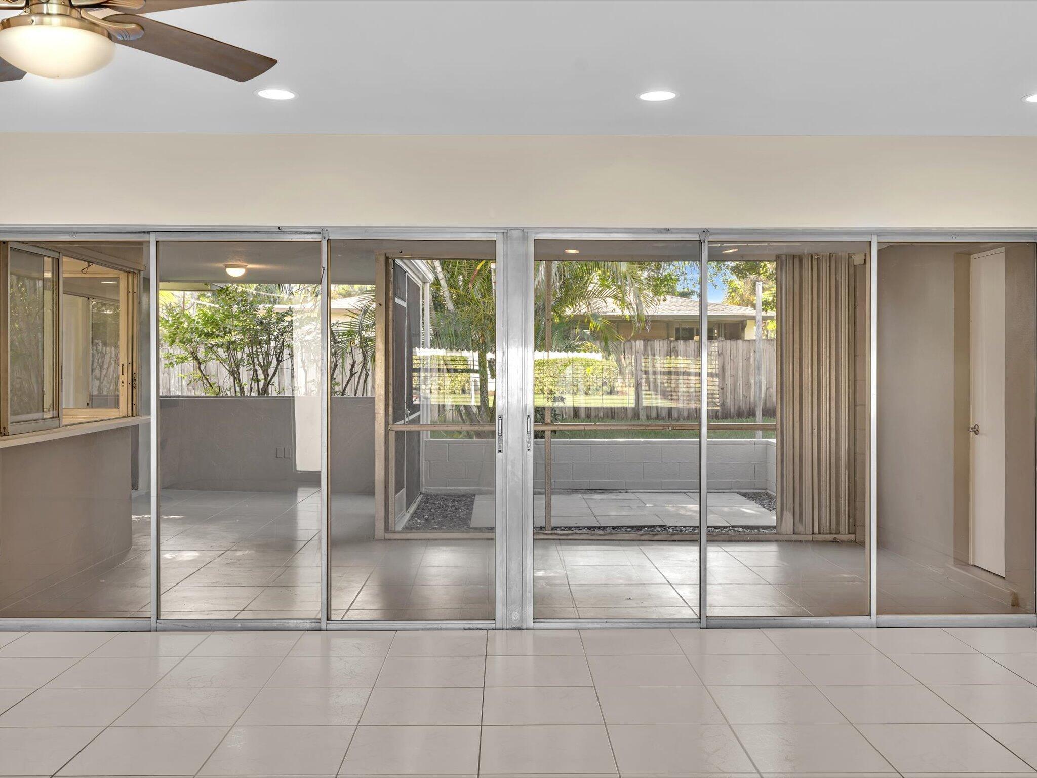 2710 SW 6th Street SW